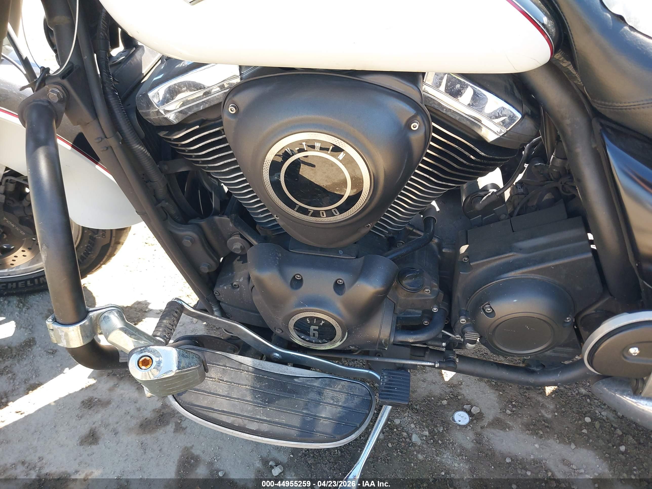 KAWASAKI VN1700 image 9