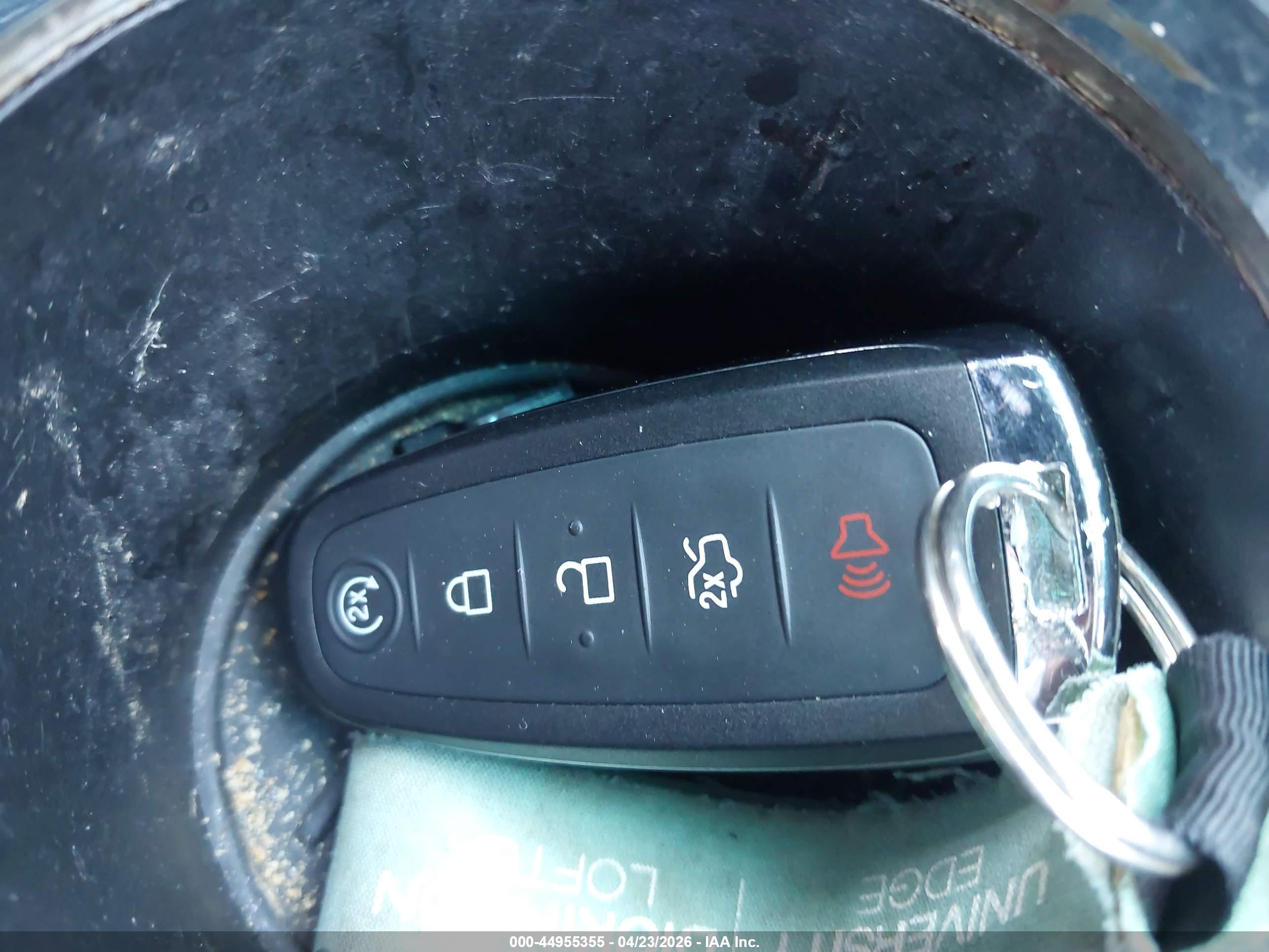 FORD EXPLORER image 11