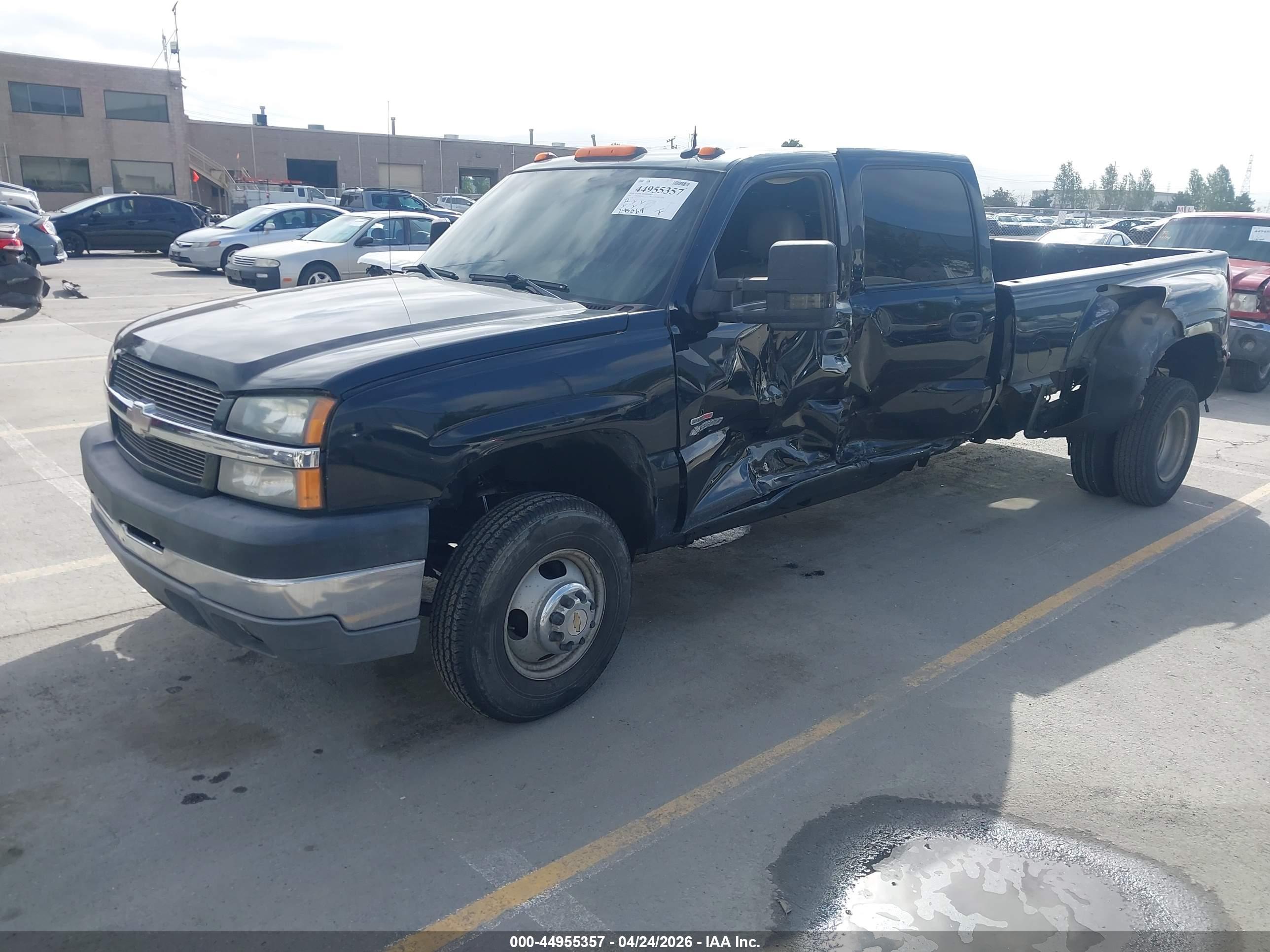 CHEVROLET SILVERADO image 2