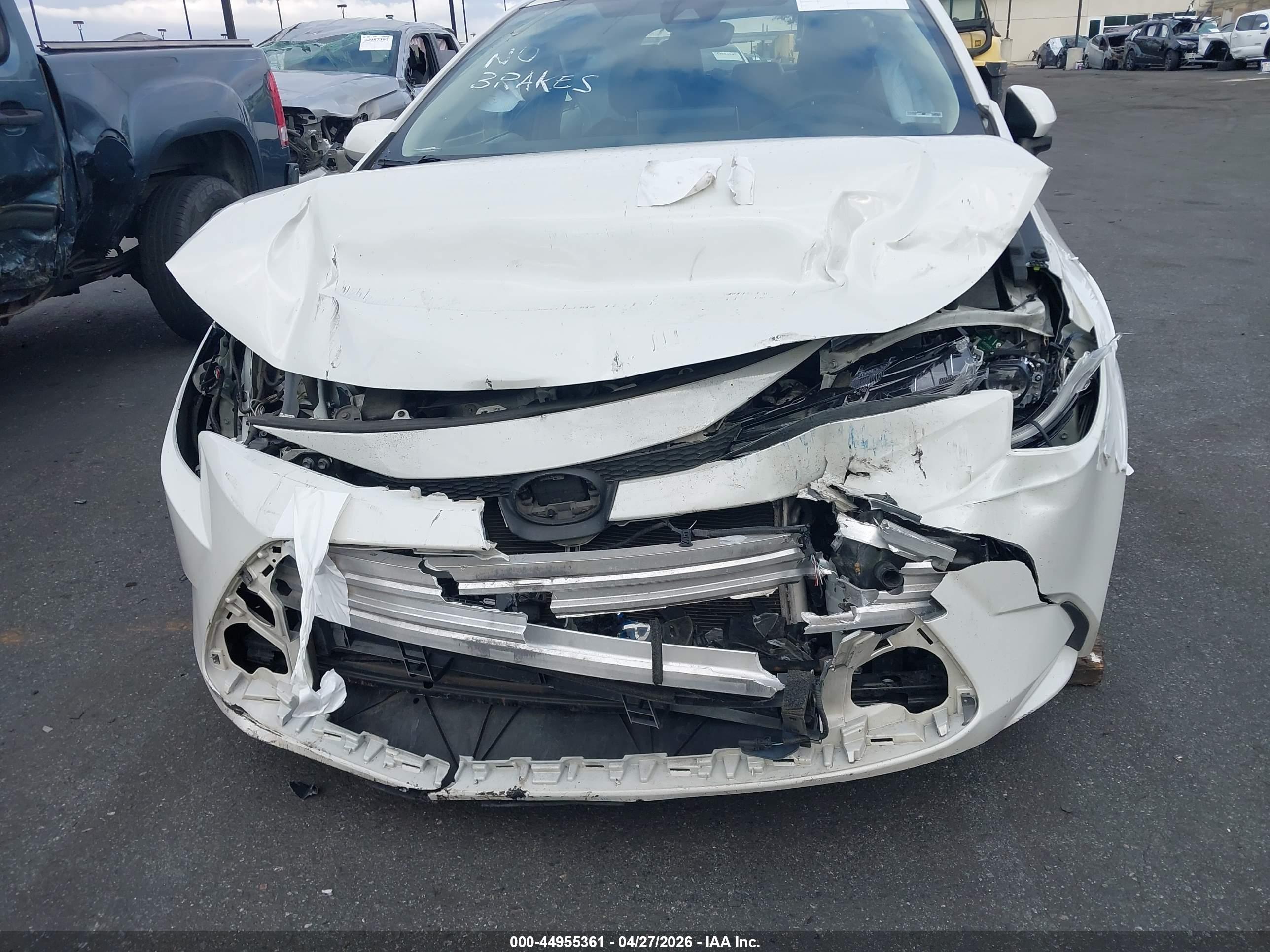 TOYOTA COROLLA image 6