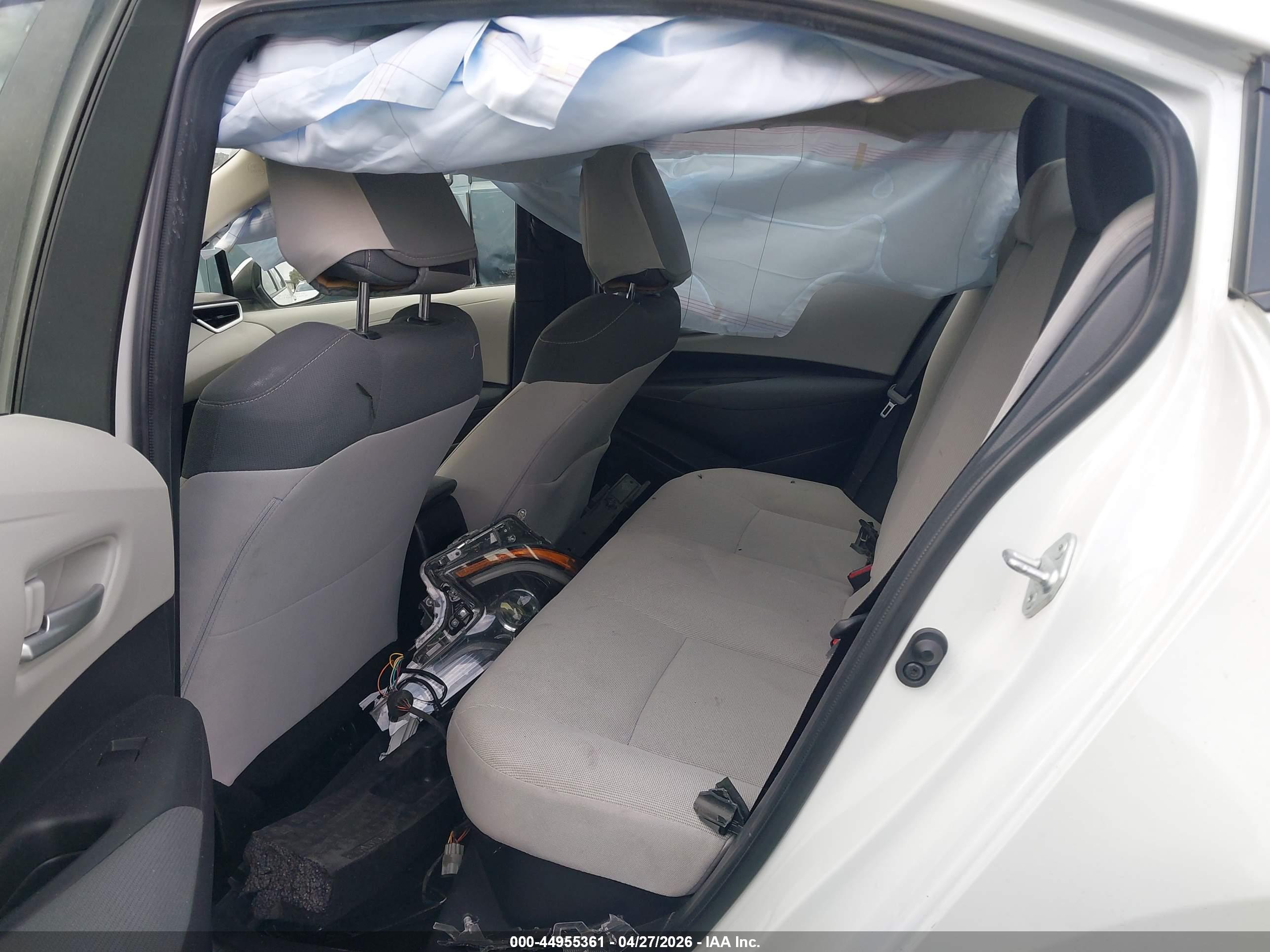 TOYOTA COROLLA image 8