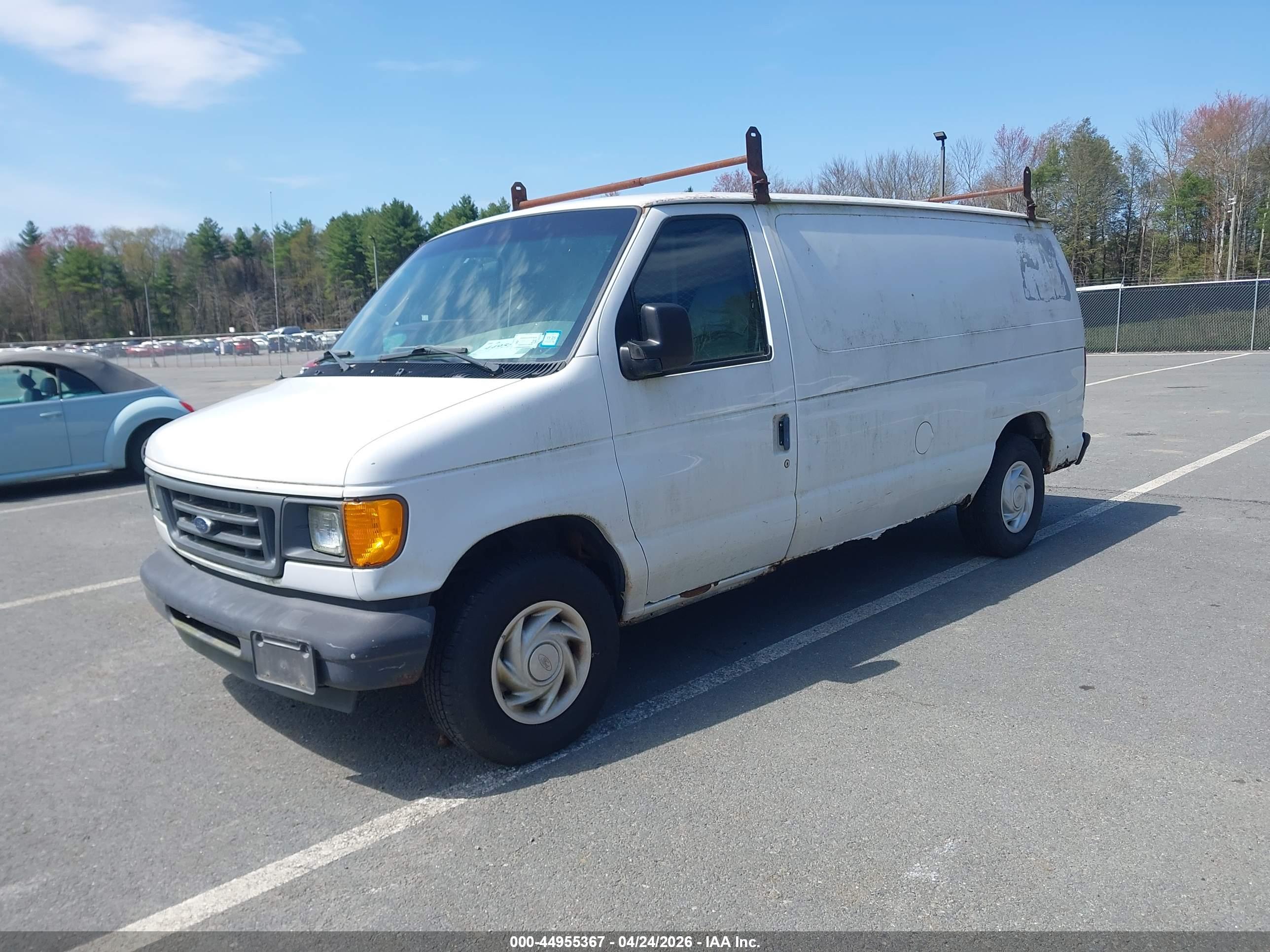 FORD E-150 image 2