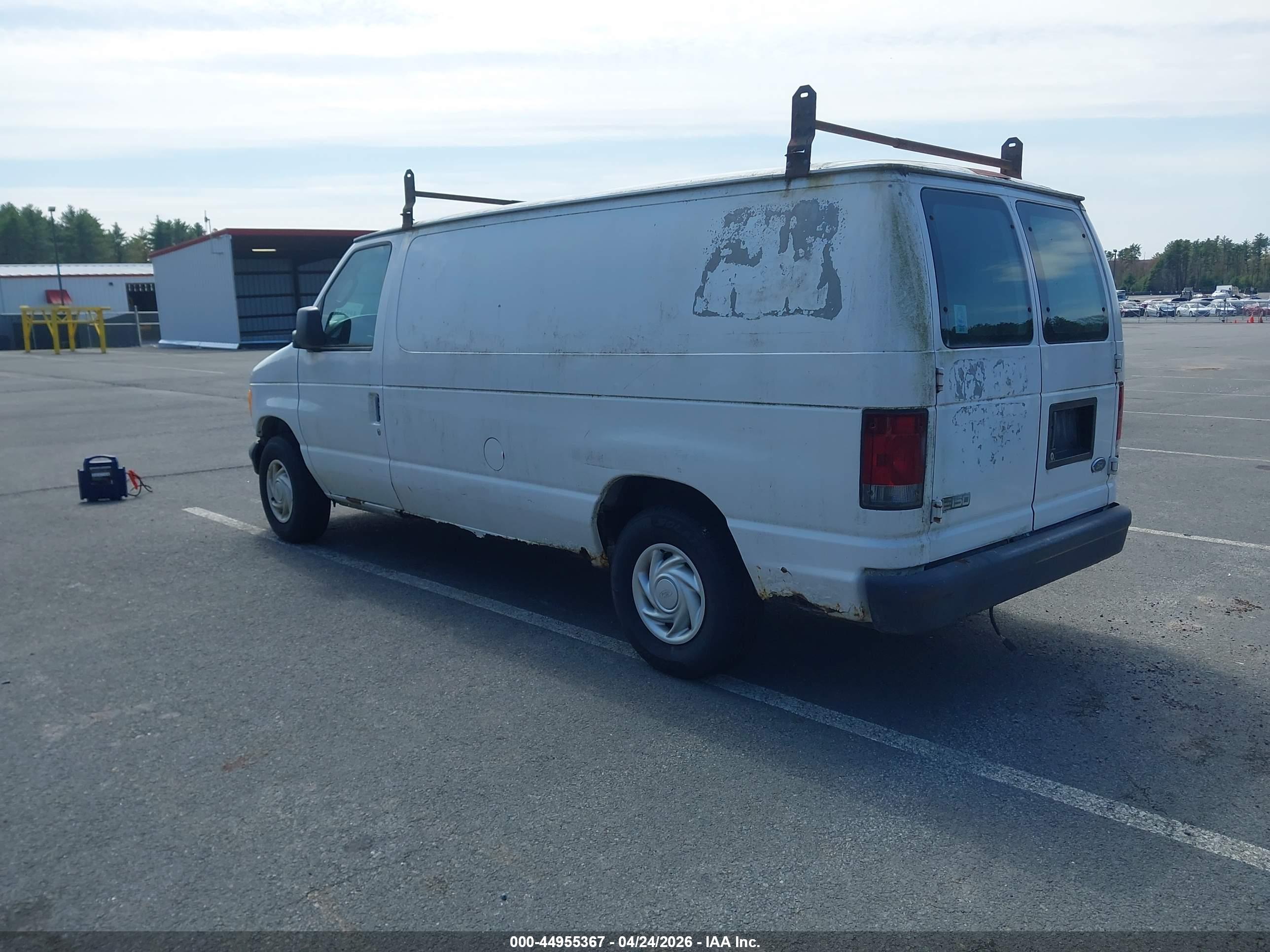 FORD E-150 image 3
