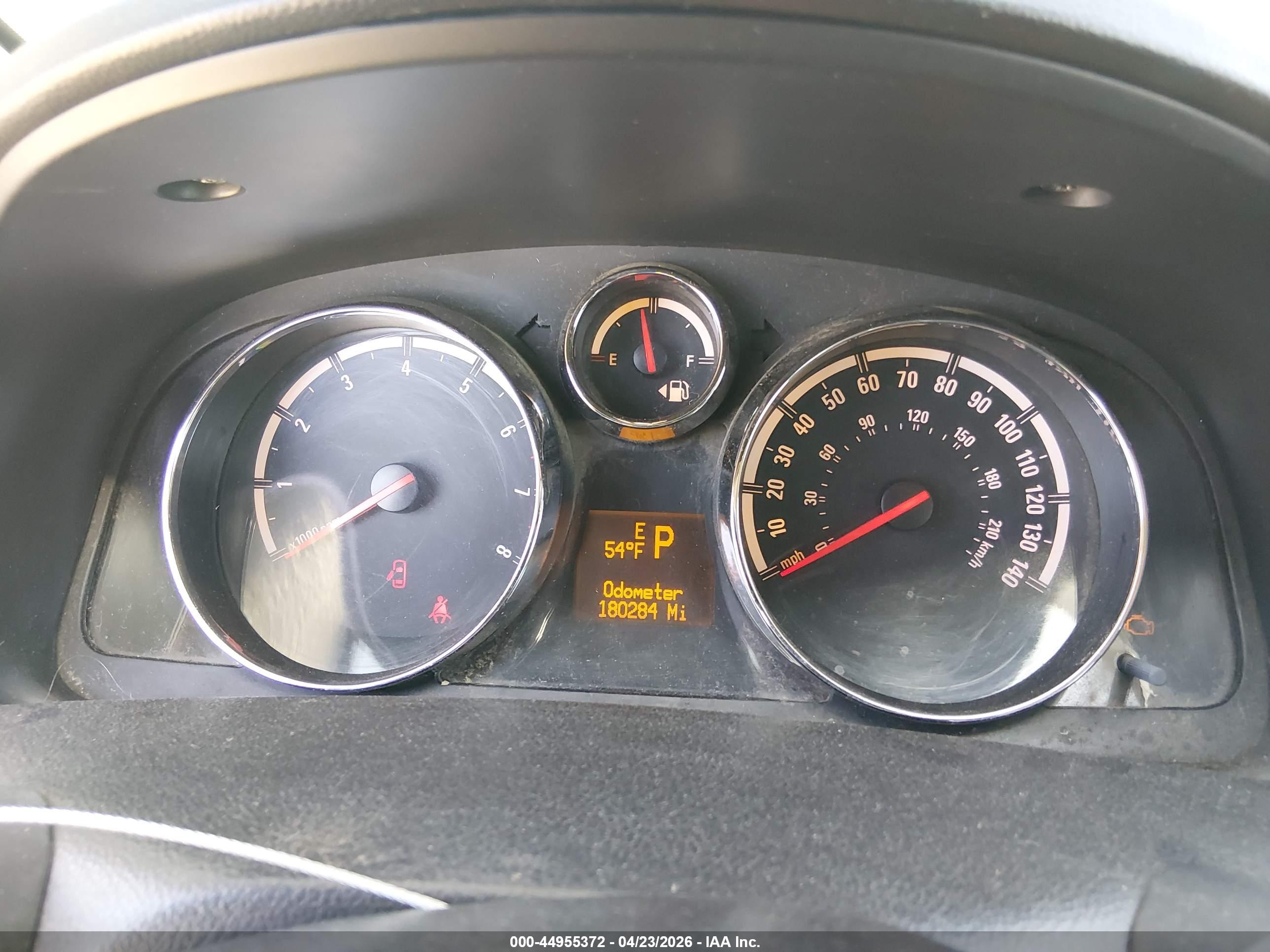 SATURN VUE image 7