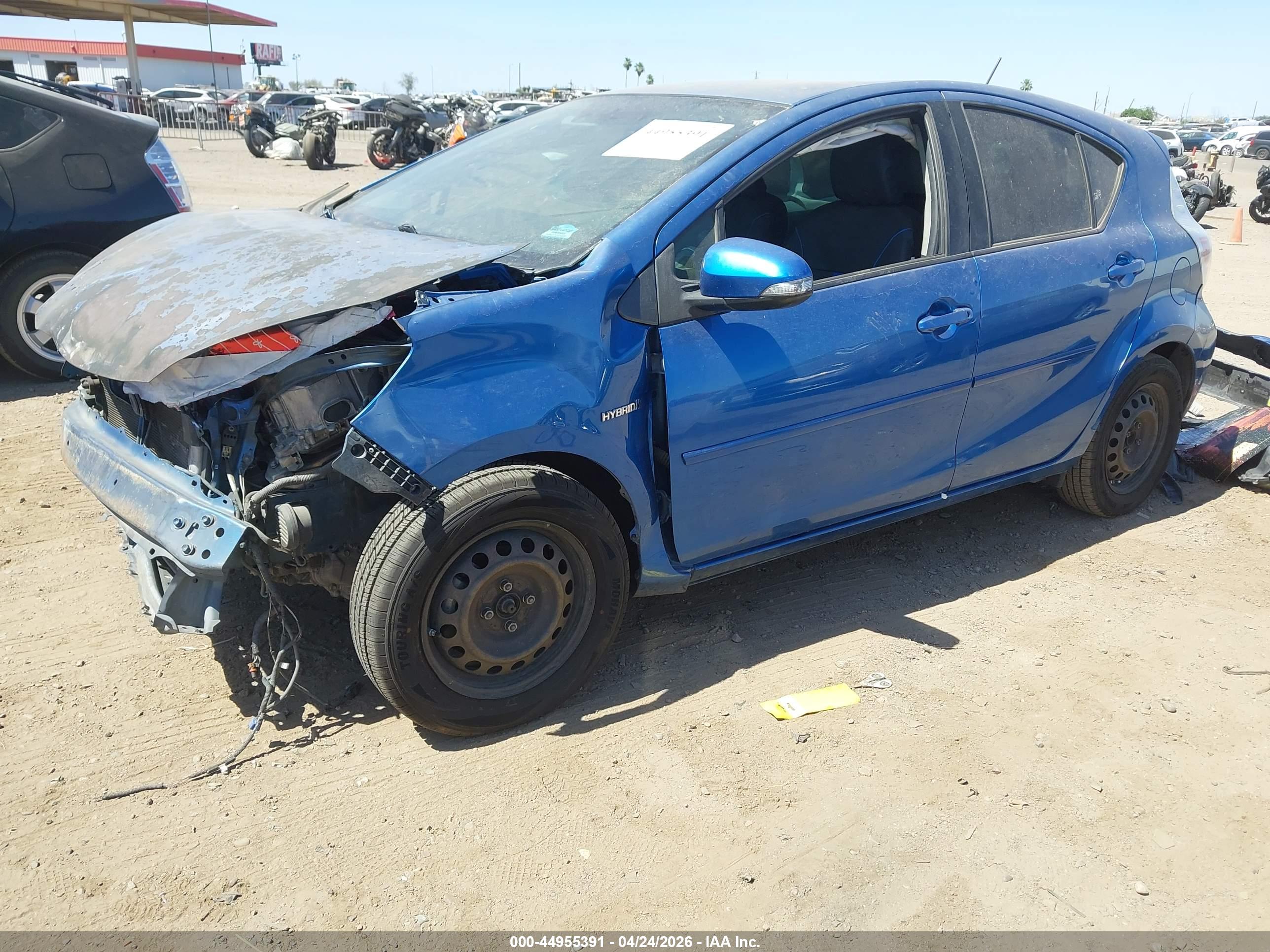 TOYOTA PRIUS image 2