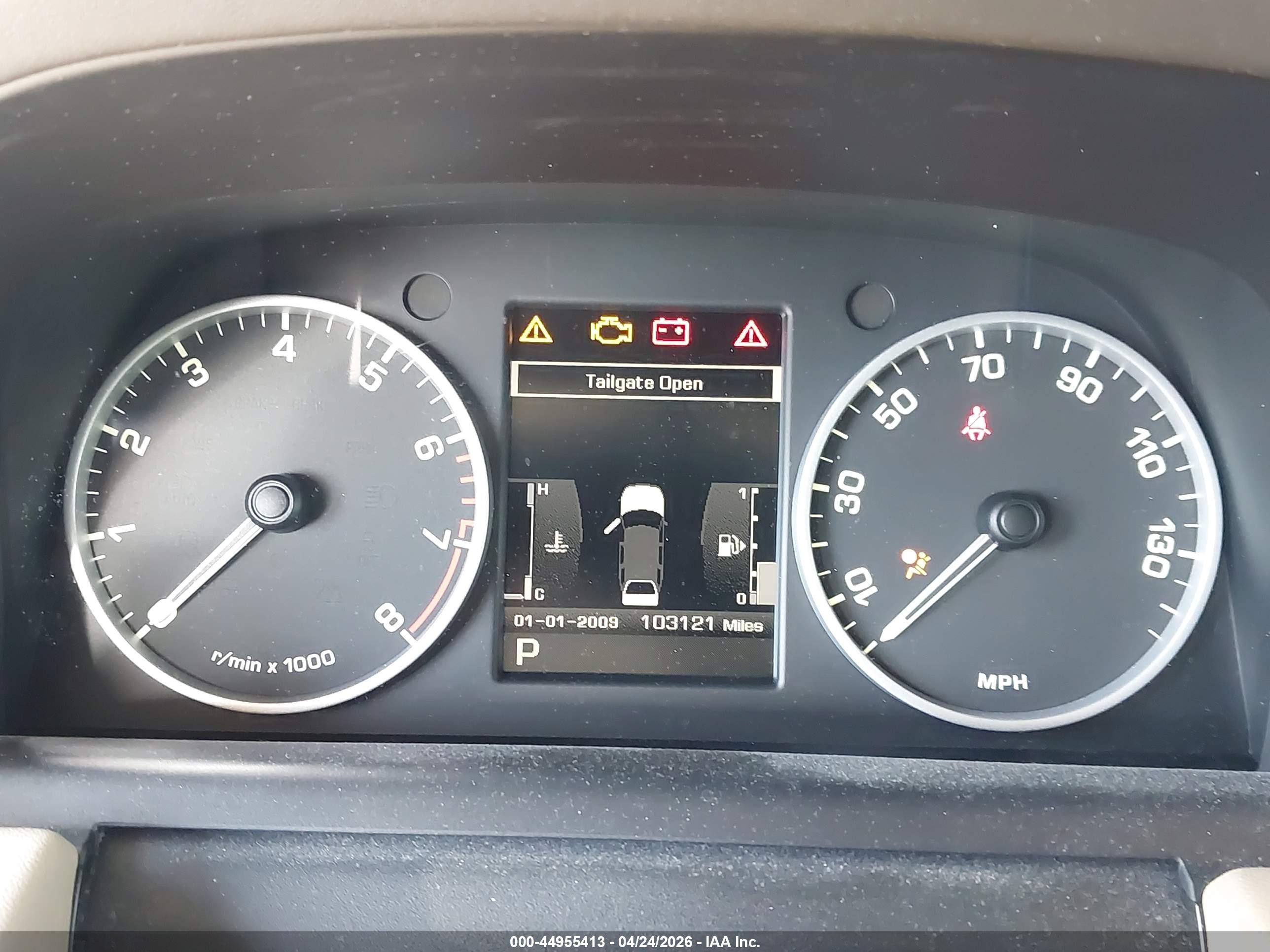 LAND ROVER image 7