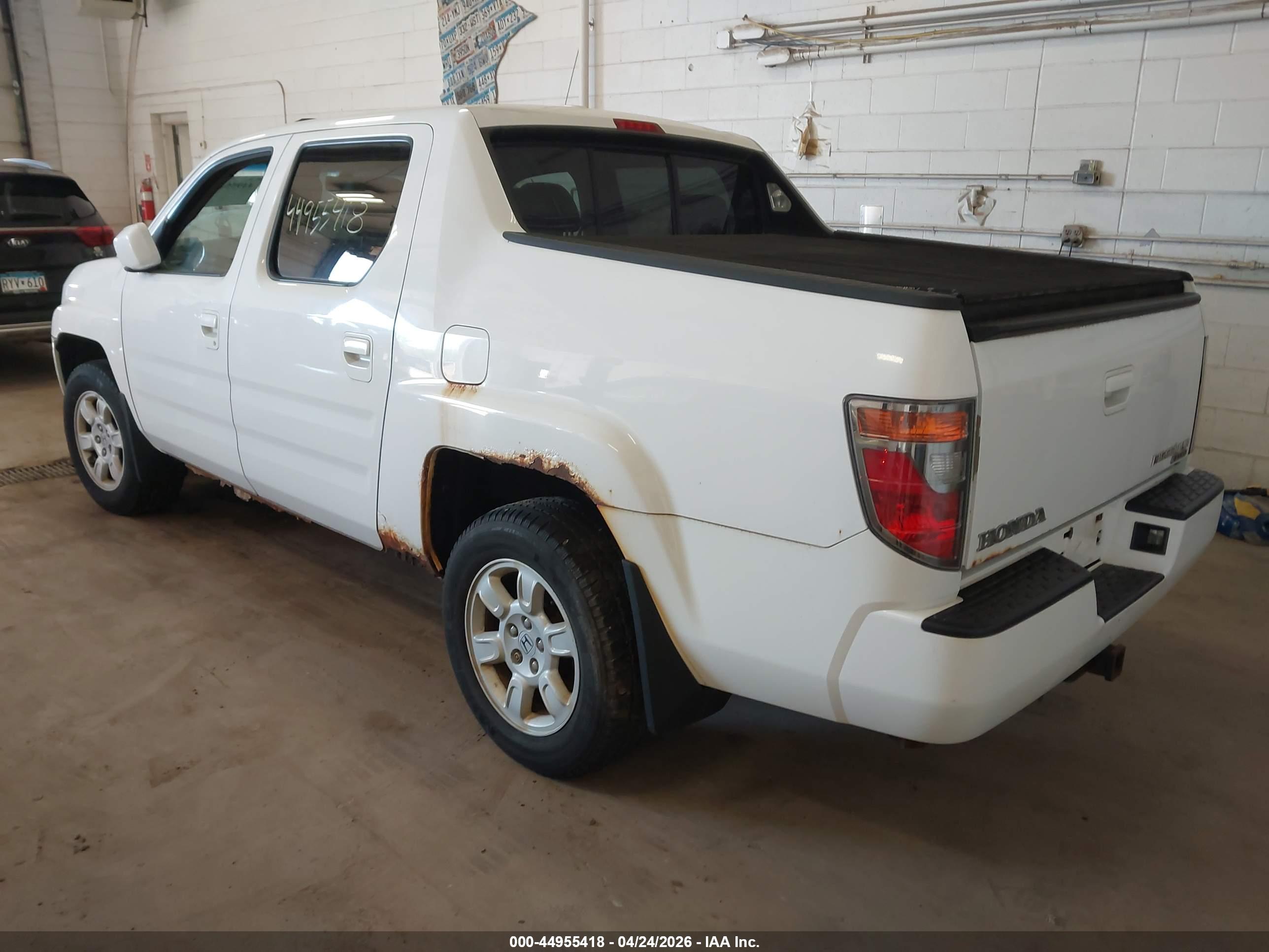 HONDA RIDGELINE image 3