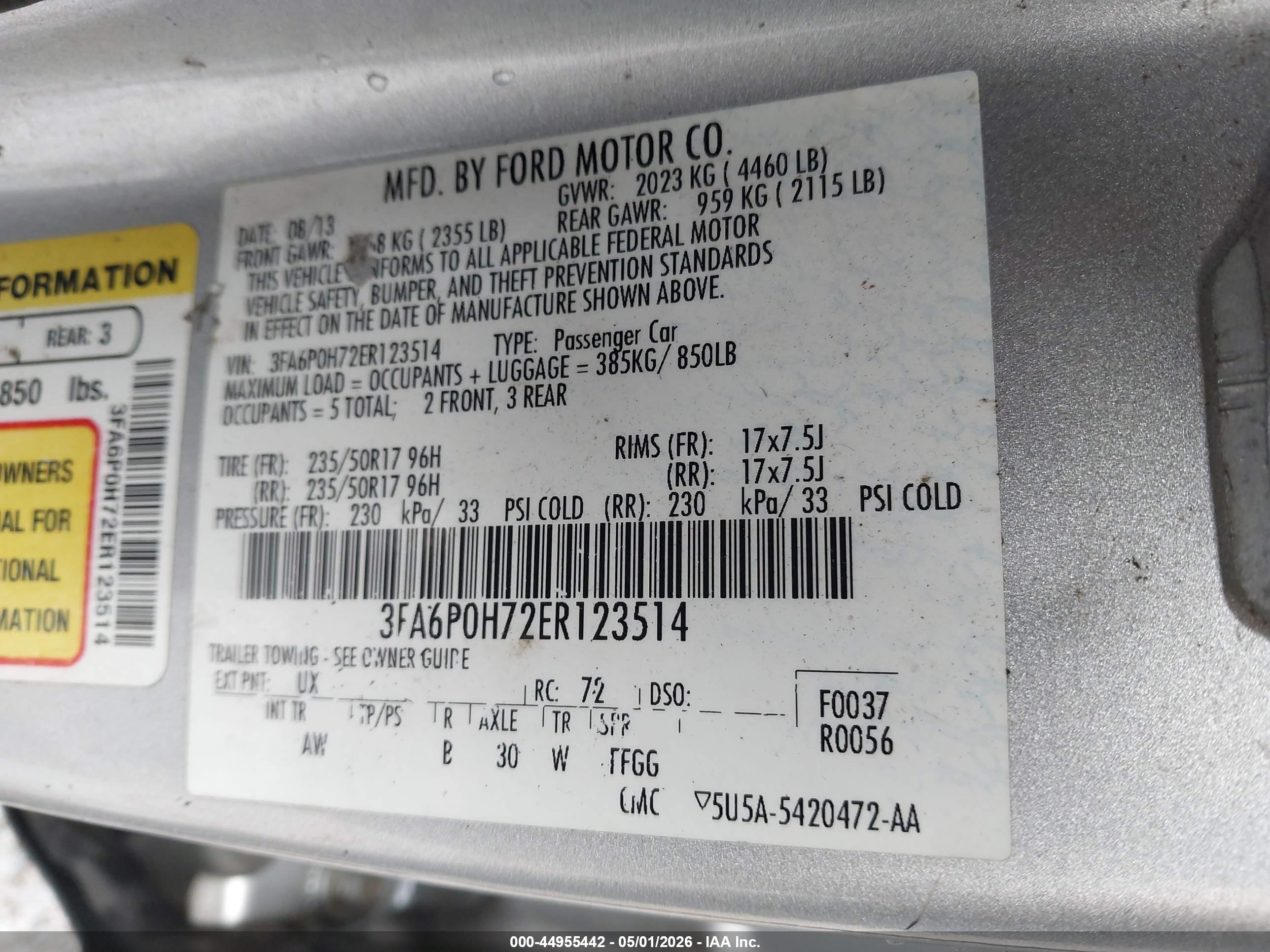 FORD FUSION image 9