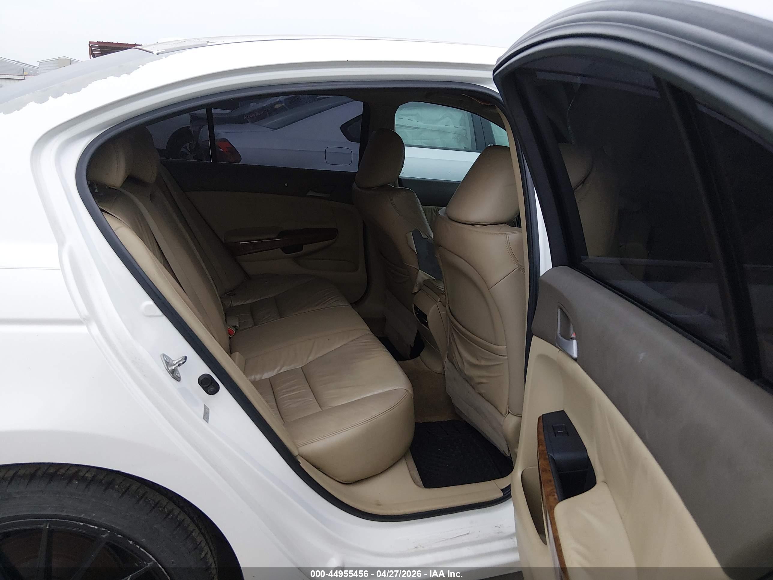 HONDA ACCORD image 8