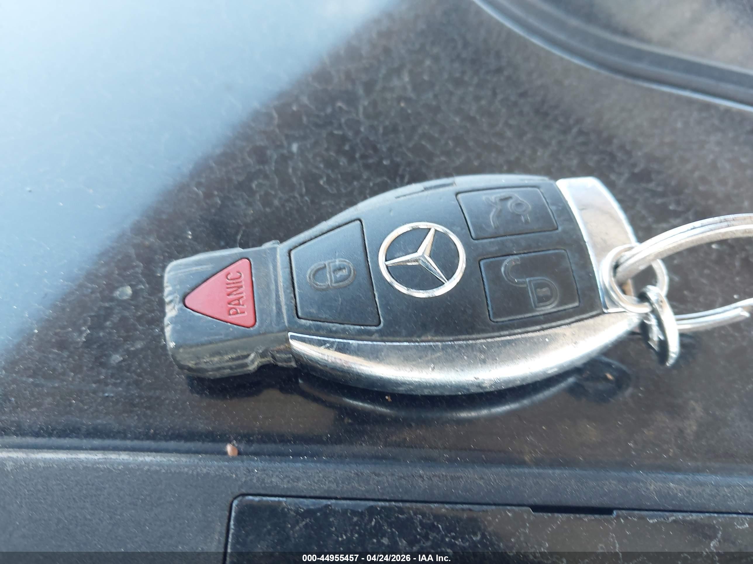 MERCEDES-BENZ C image 11
