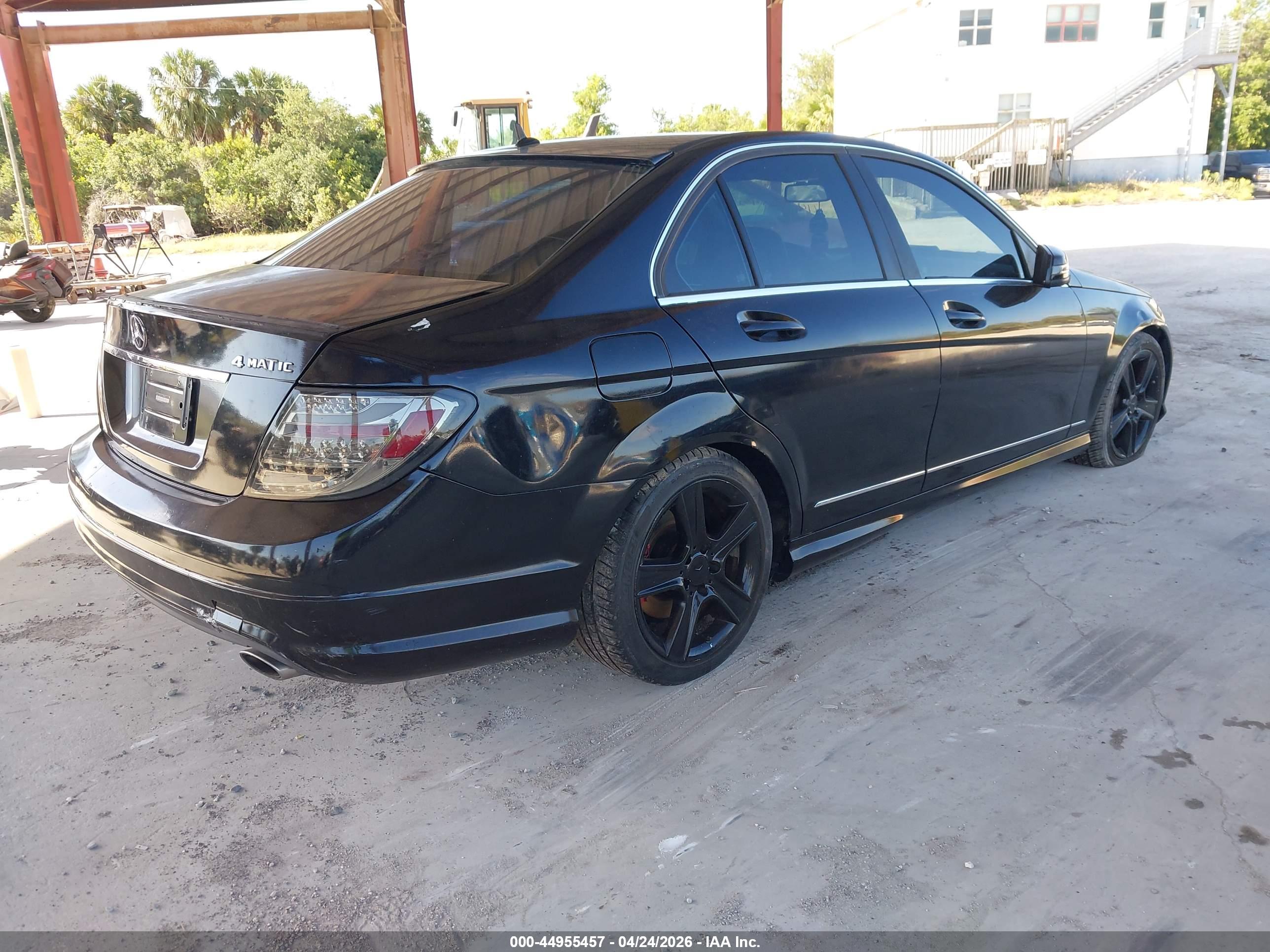 MERCEDES-BENZ C image 4