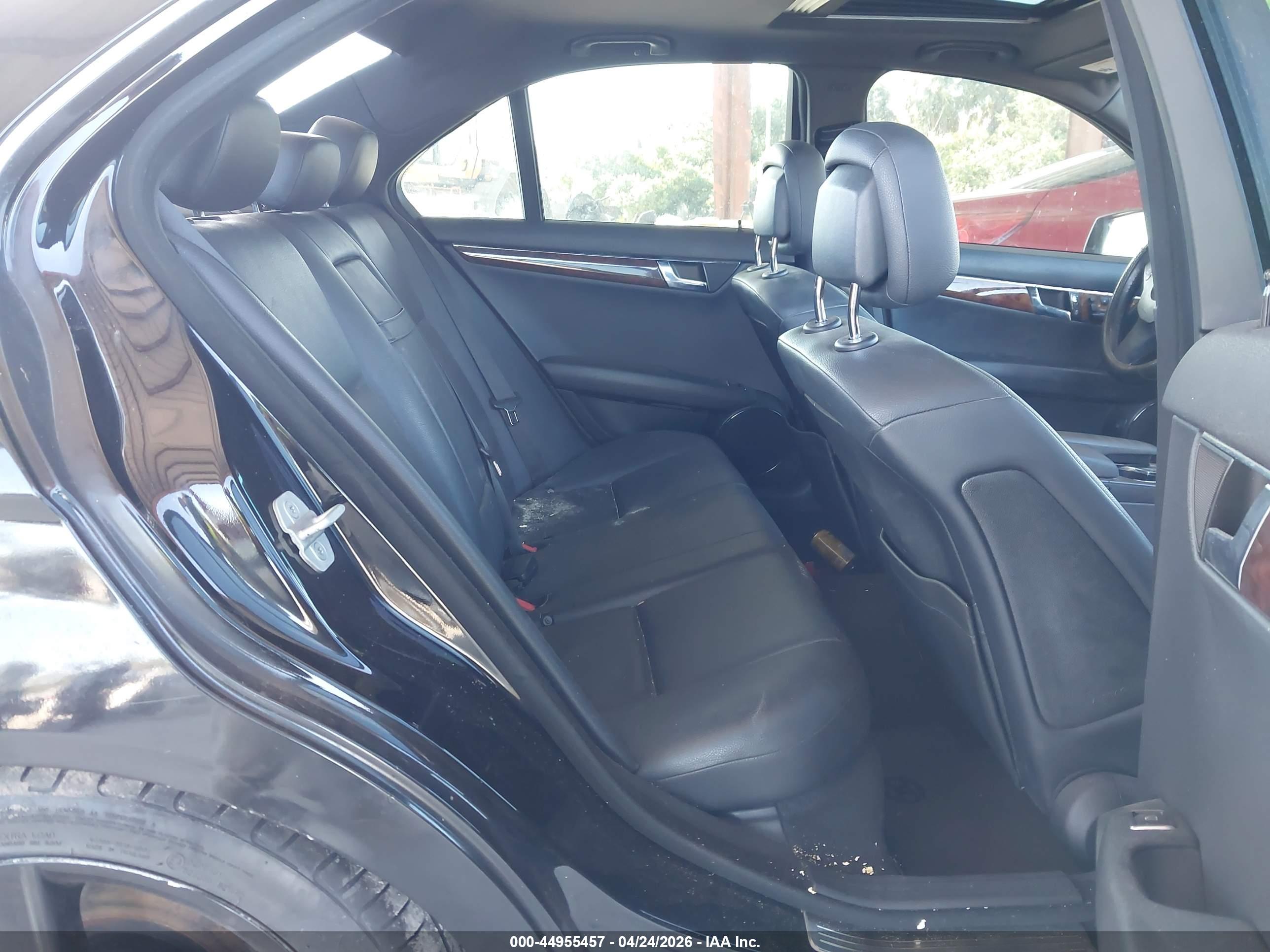 MERCEDES-BENZ C image 8