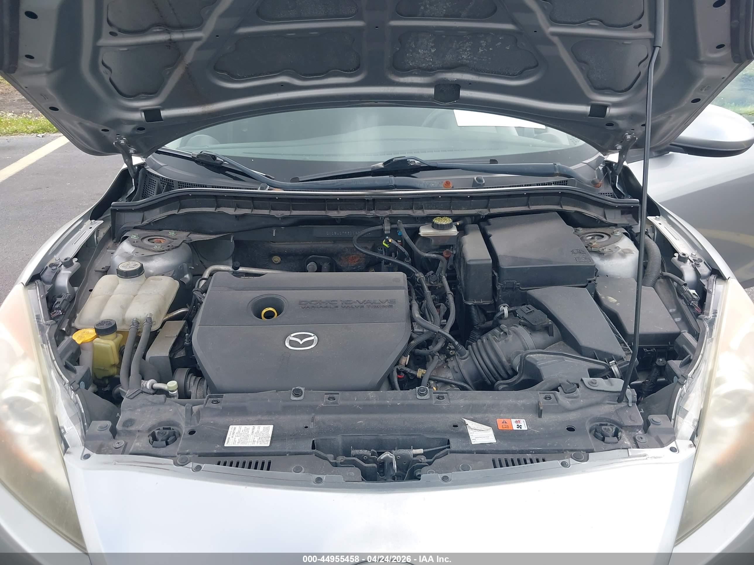MAZDA MAZDA3 image 10