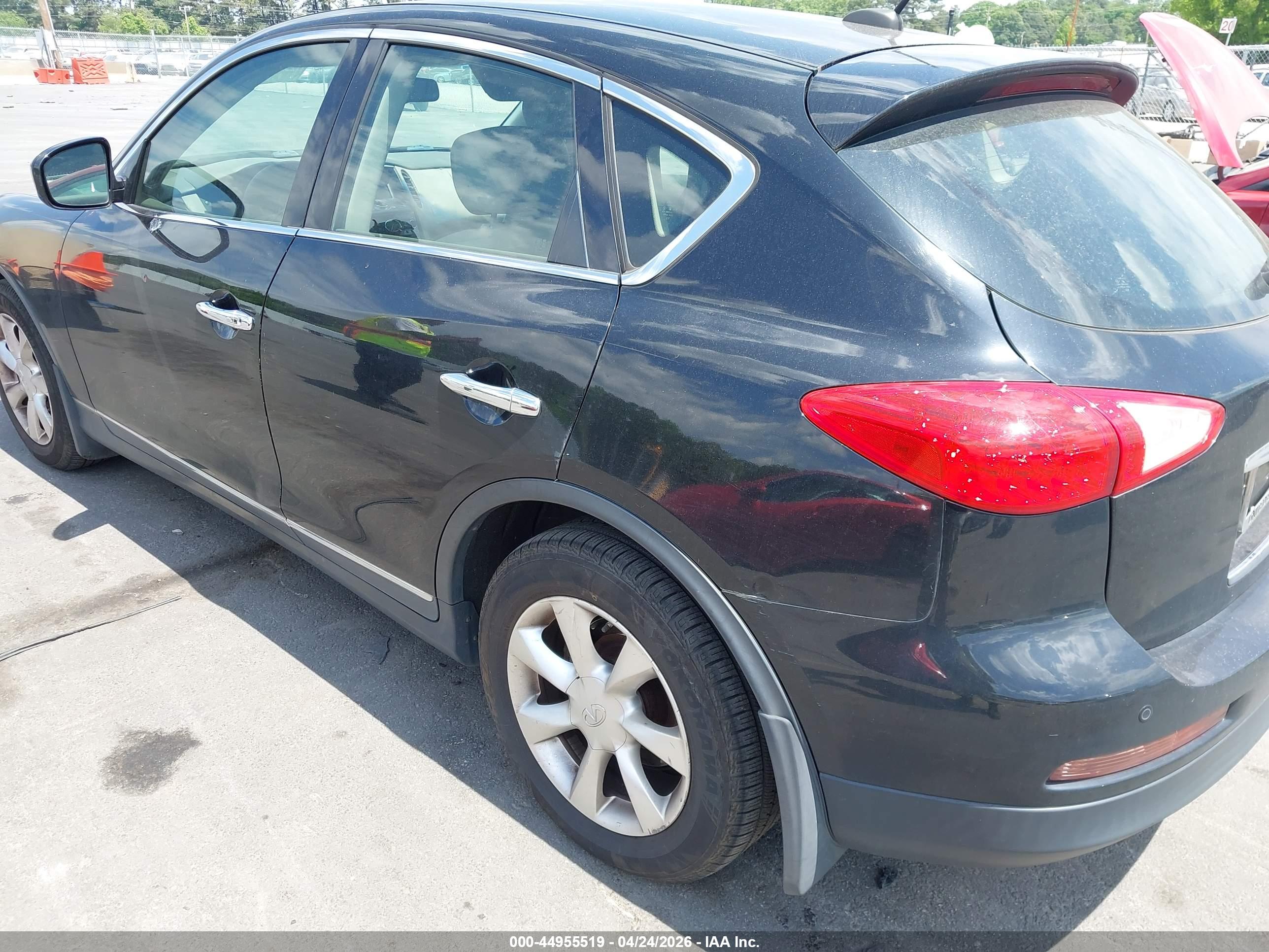 INFINITI EX35 image 3