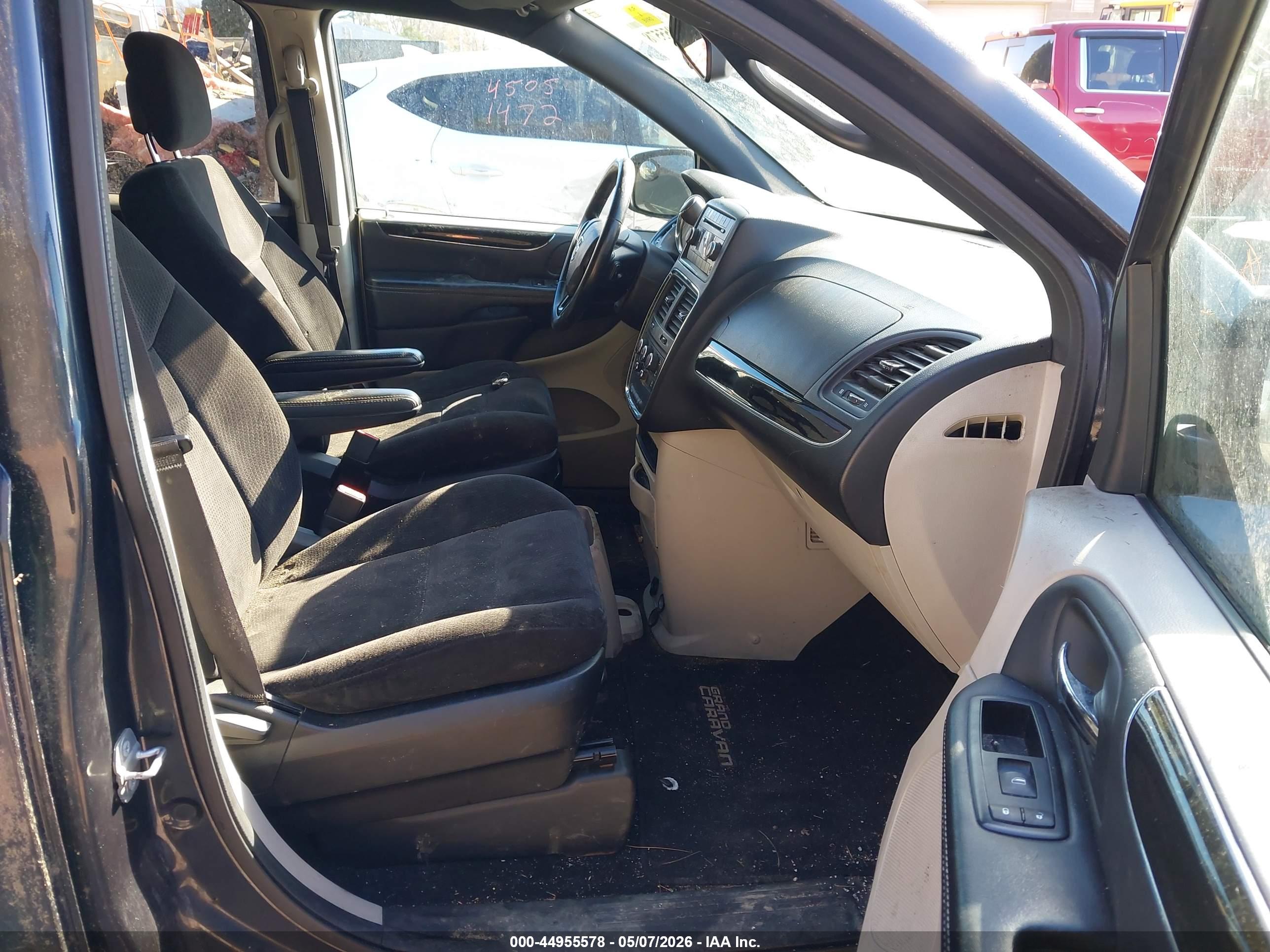 DODGE GRAND image 5