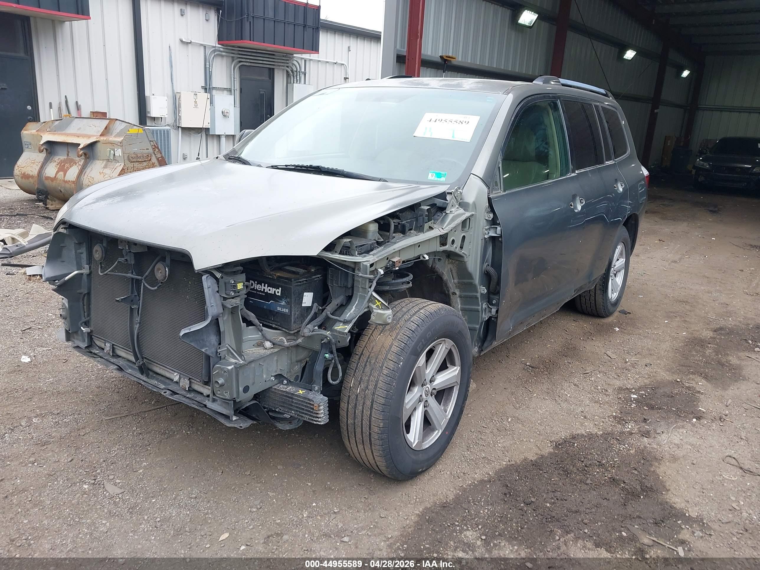 TOYOTA HIGHLANDER image 2