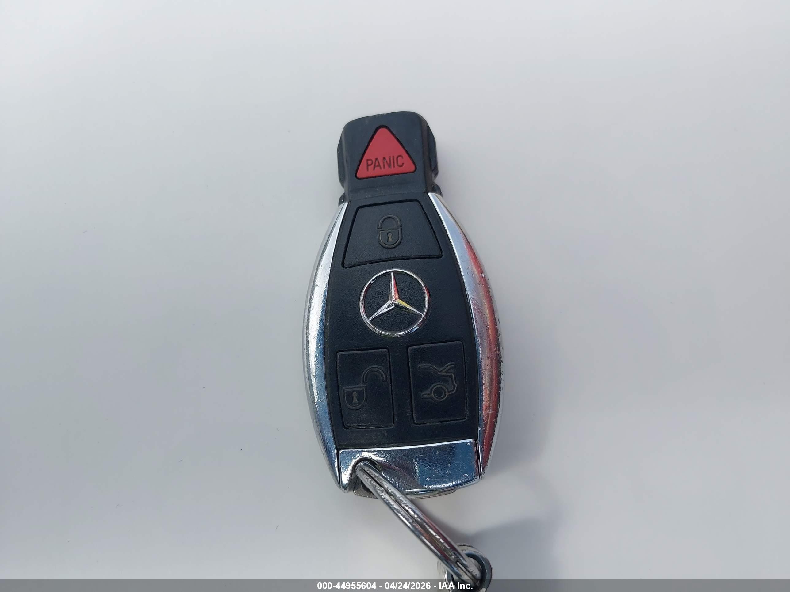 MERCEDES-BENZ GLK image 11