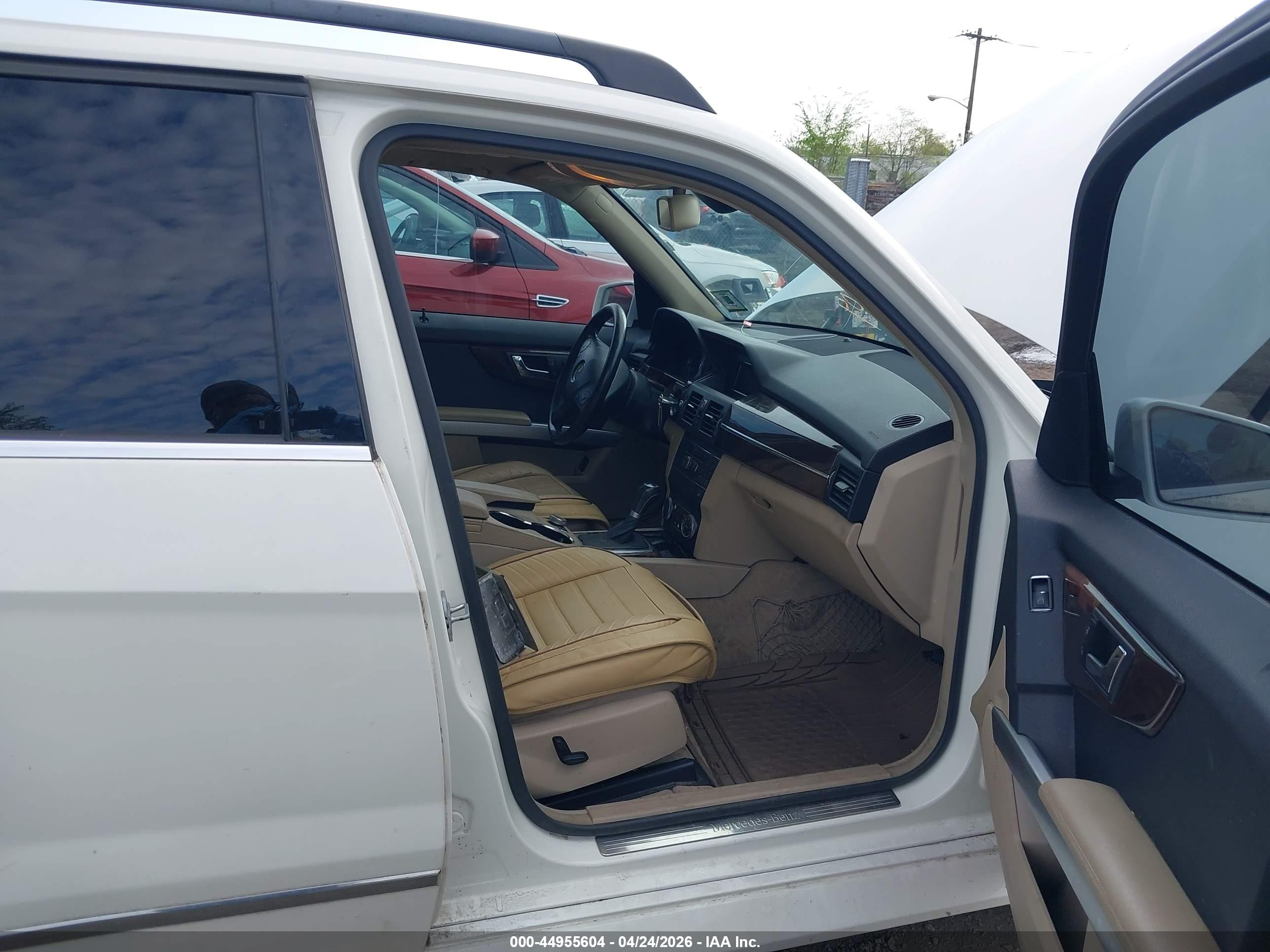 MERCEDES-BENZ GLK image 5