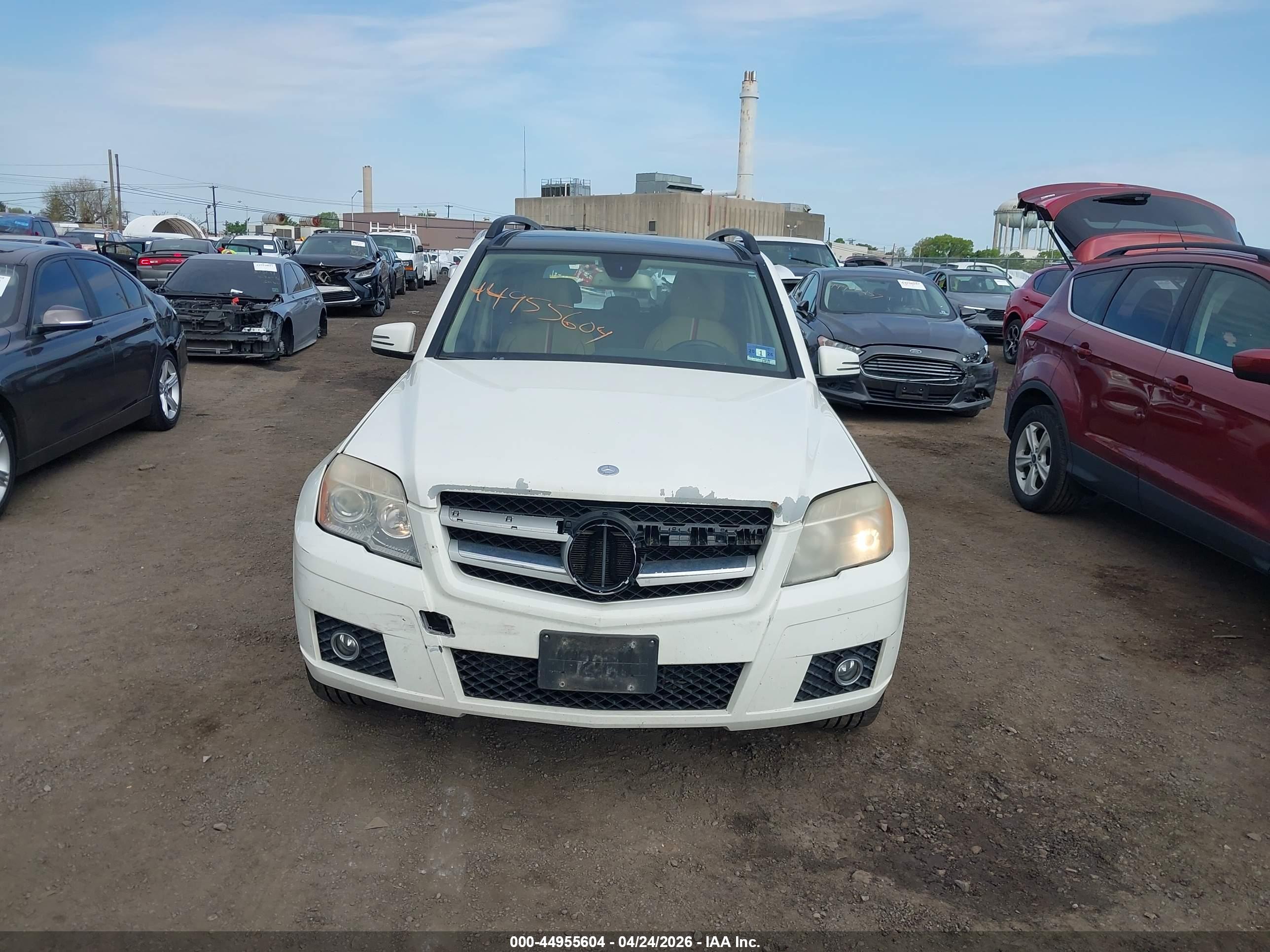 MERCEDES-BENZ GLK image 6