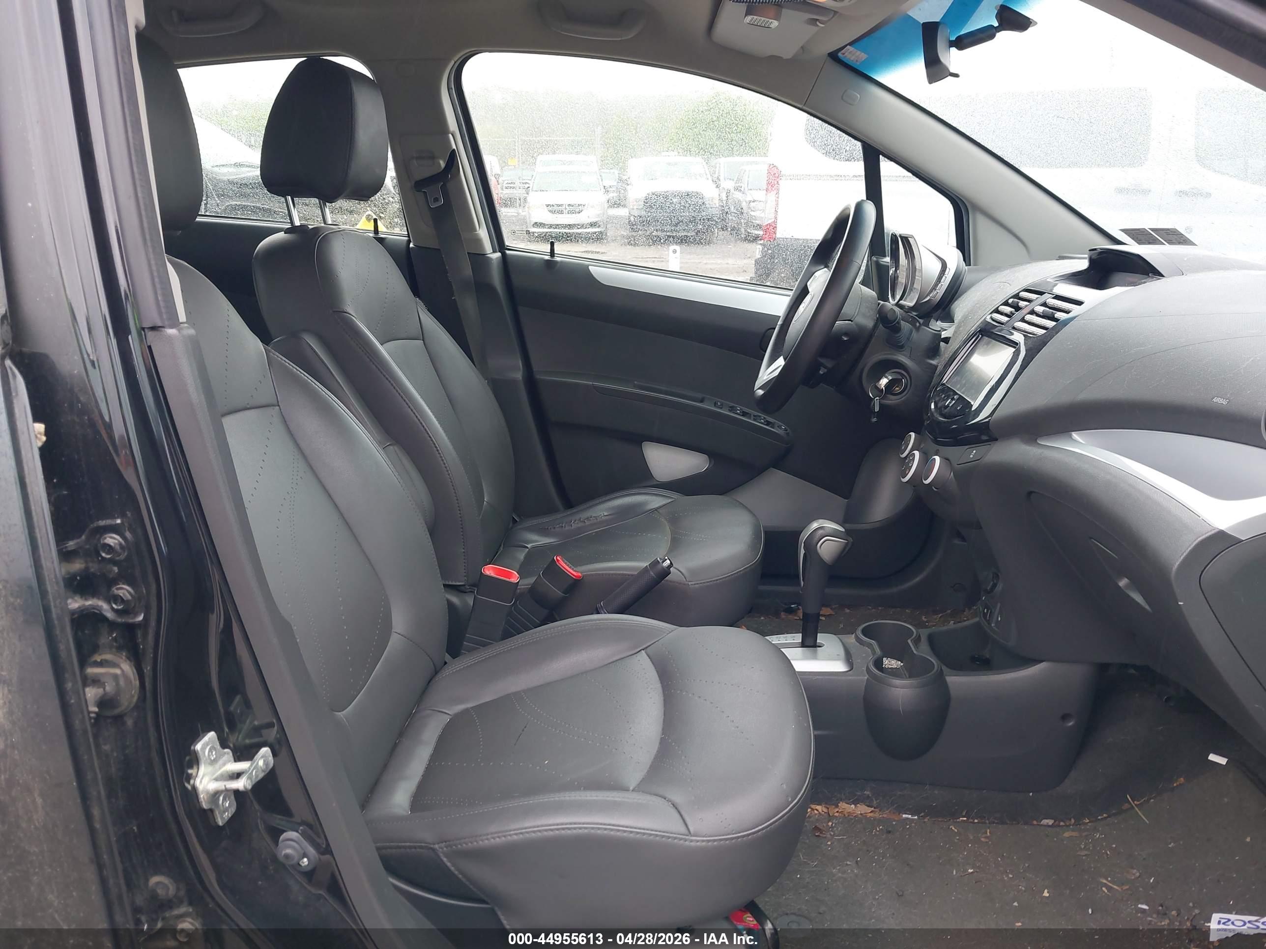 CHEVROLET SPARK image 5