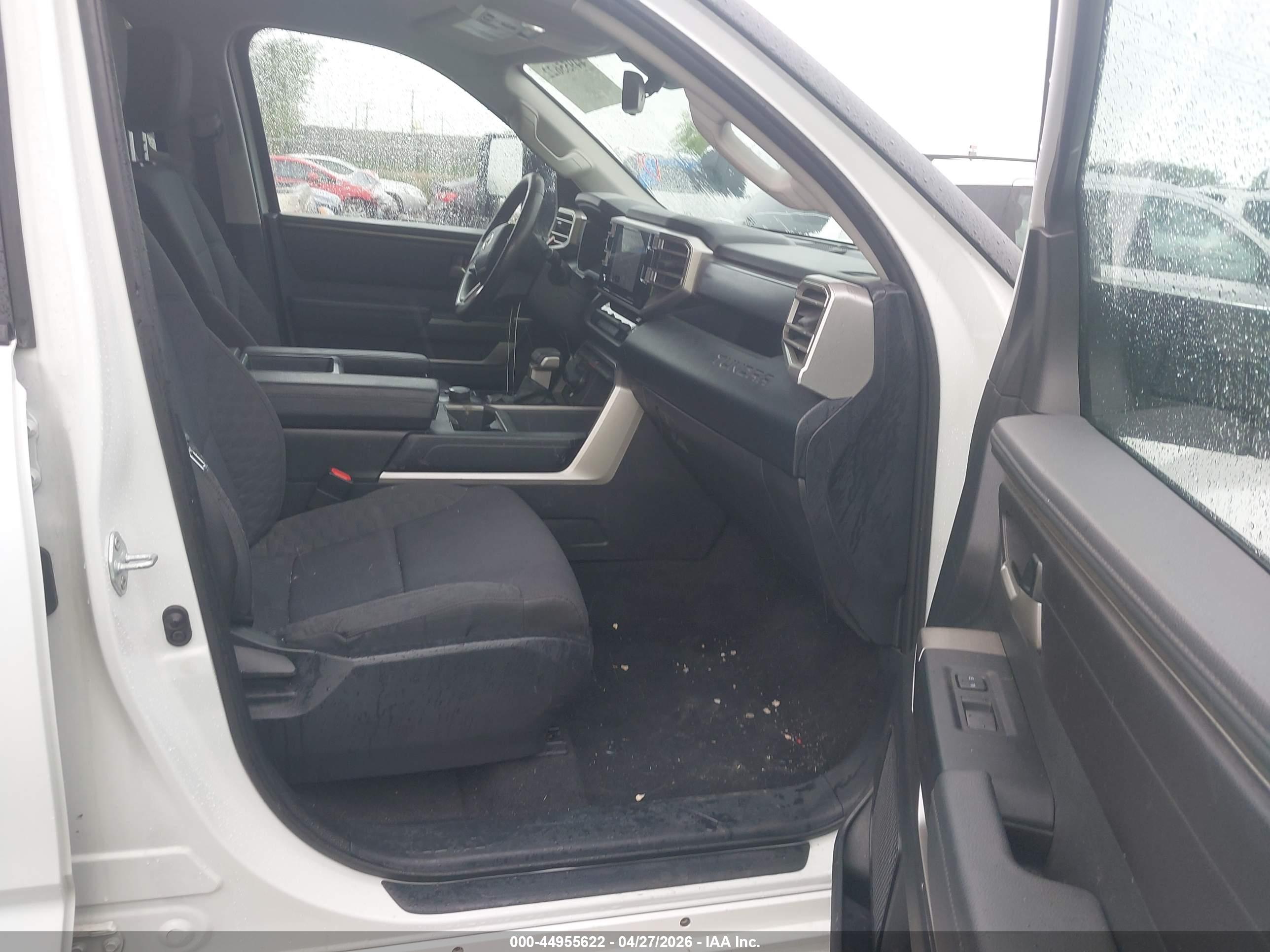 TOYOTA TUNDRA image 5