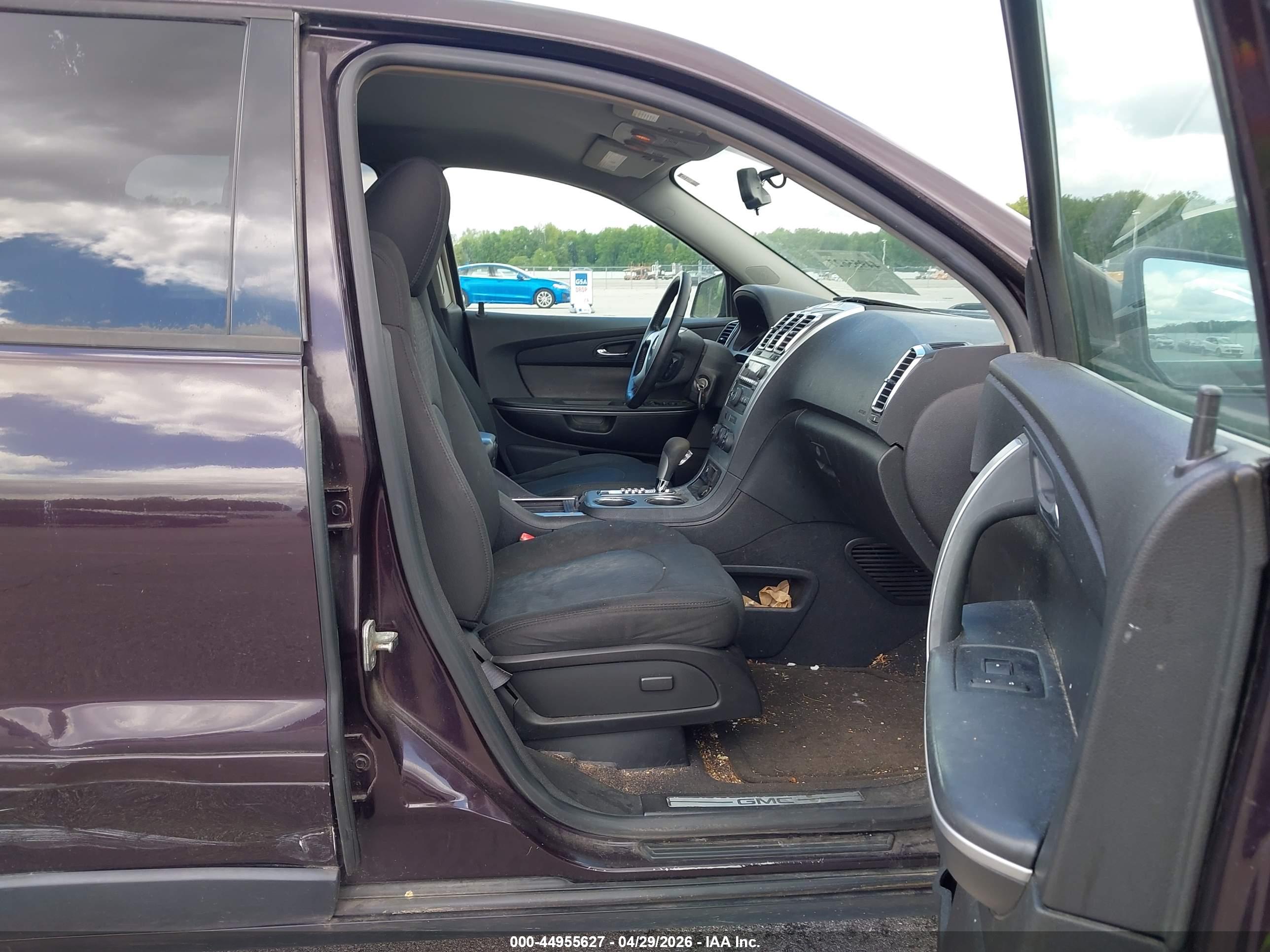 GMC ACADIA image 5