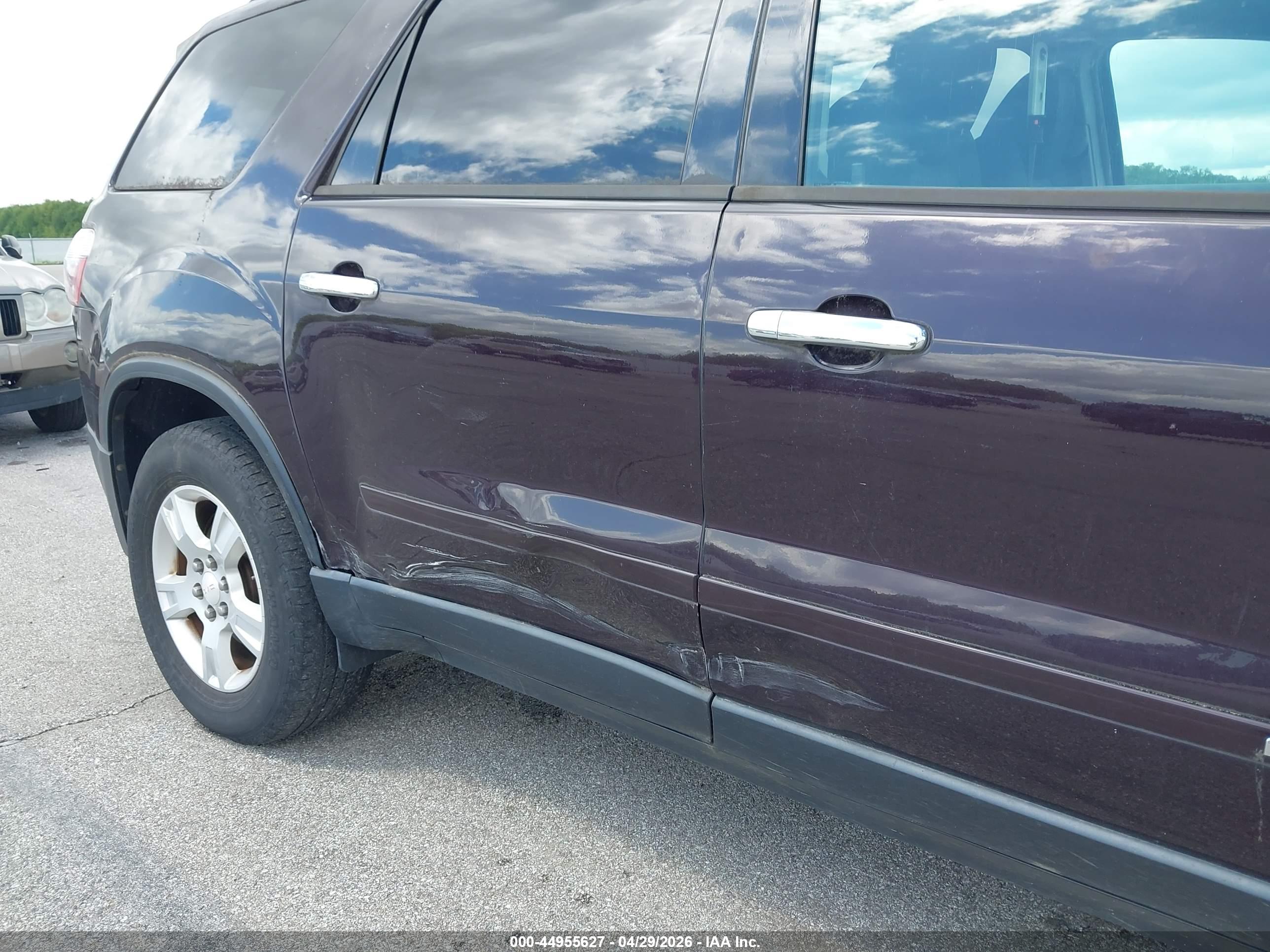 GMC ACADIA image 6