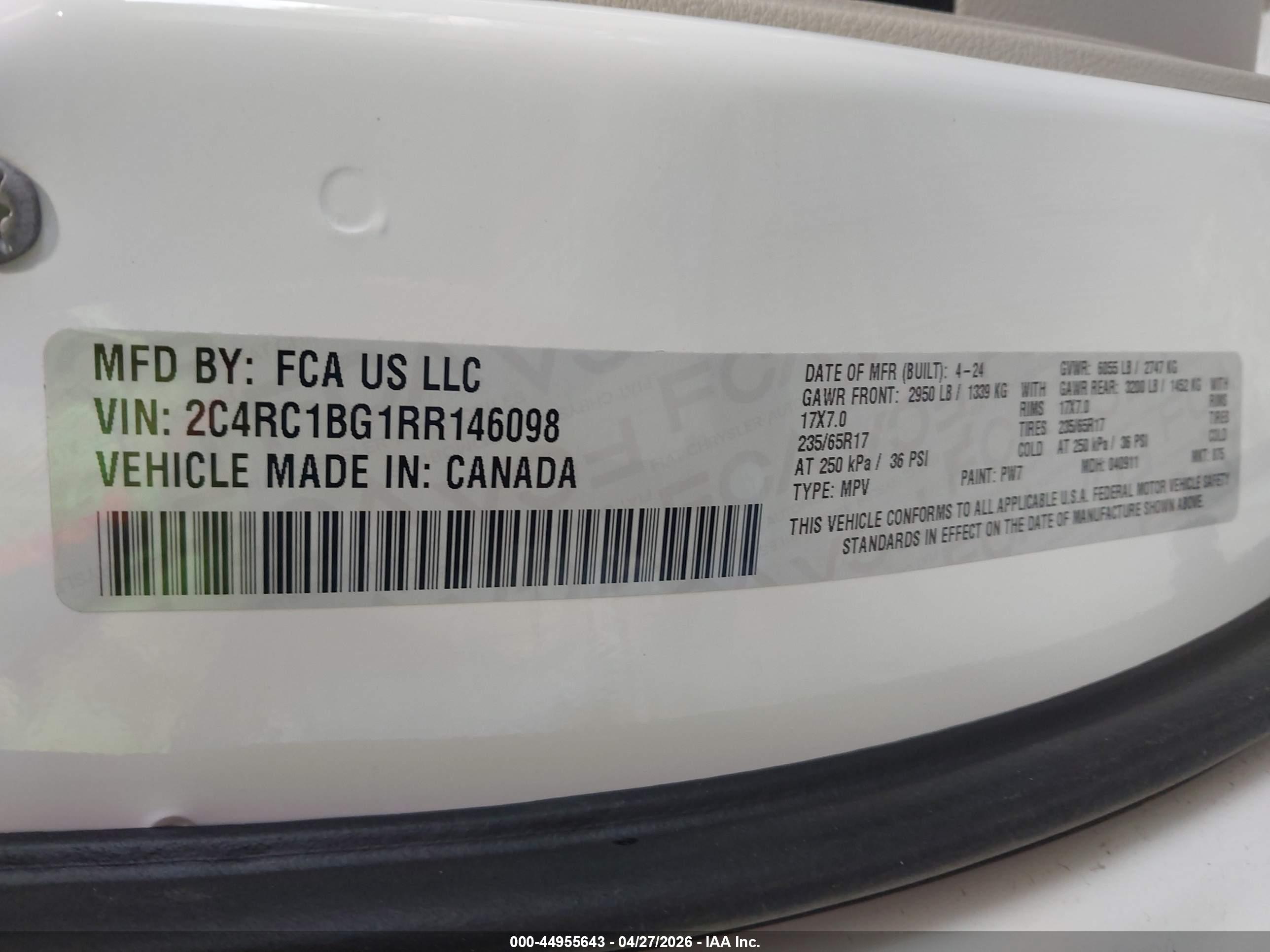 CHRYSLER PACIFICA image 9