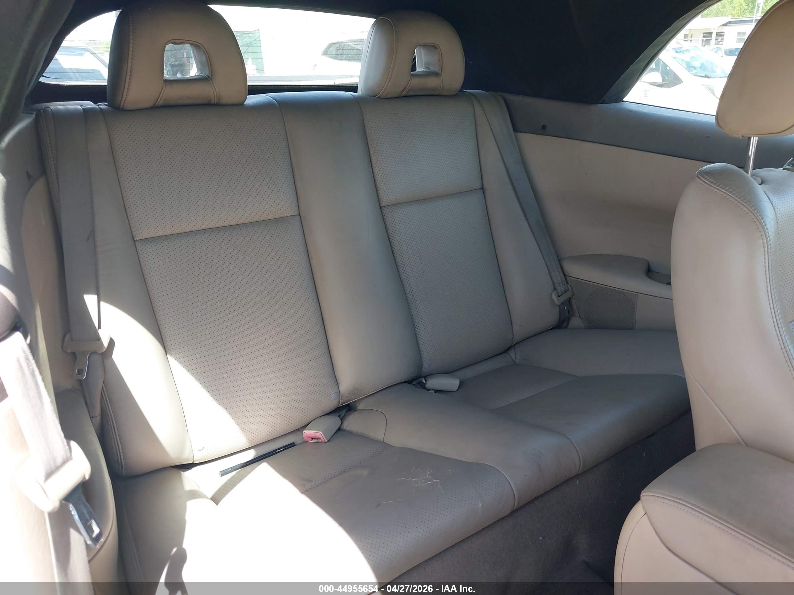 TOYOTA CAMRY image 8