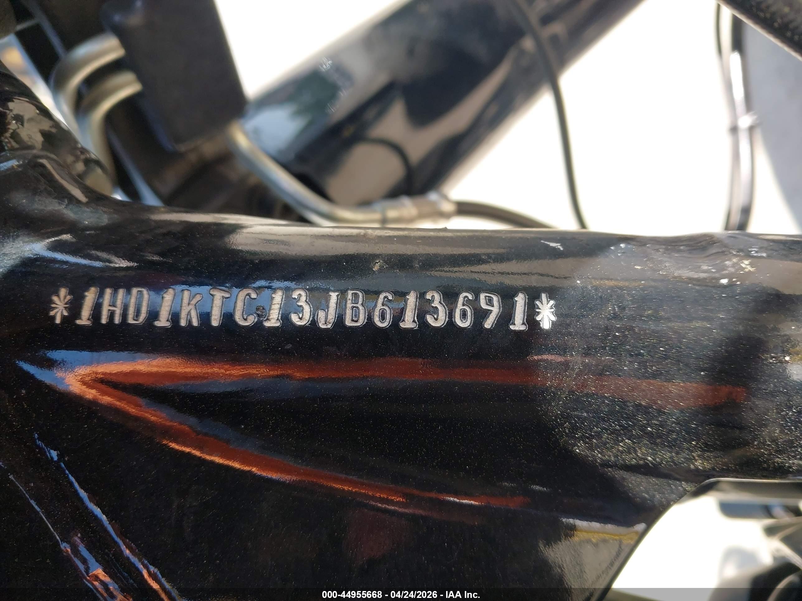 HARLEY-DAVIDSON FLTRXS image 10