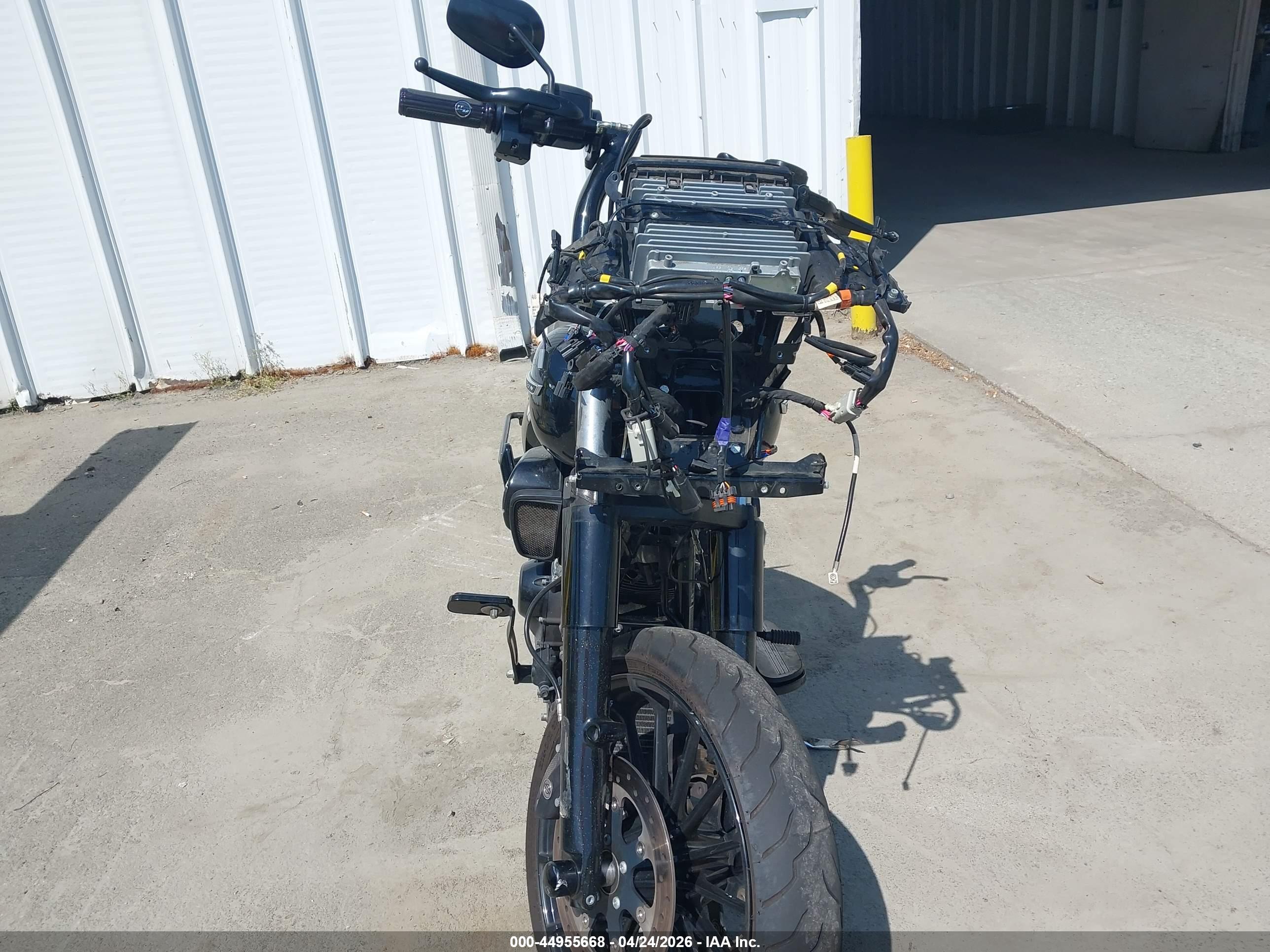 HARLEY-DAVIDSON FLTRXS image 5