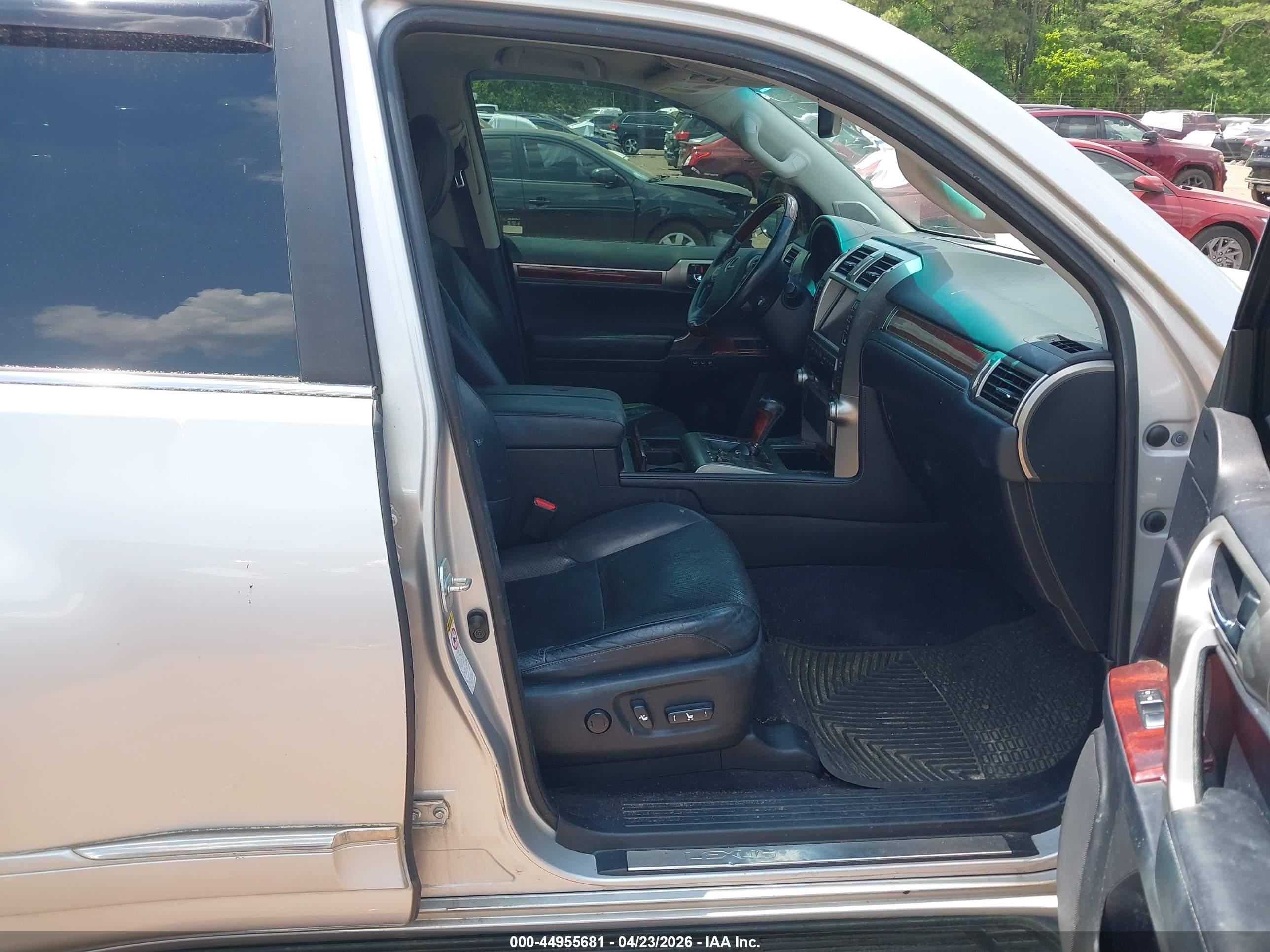 LEXUS GX image 5