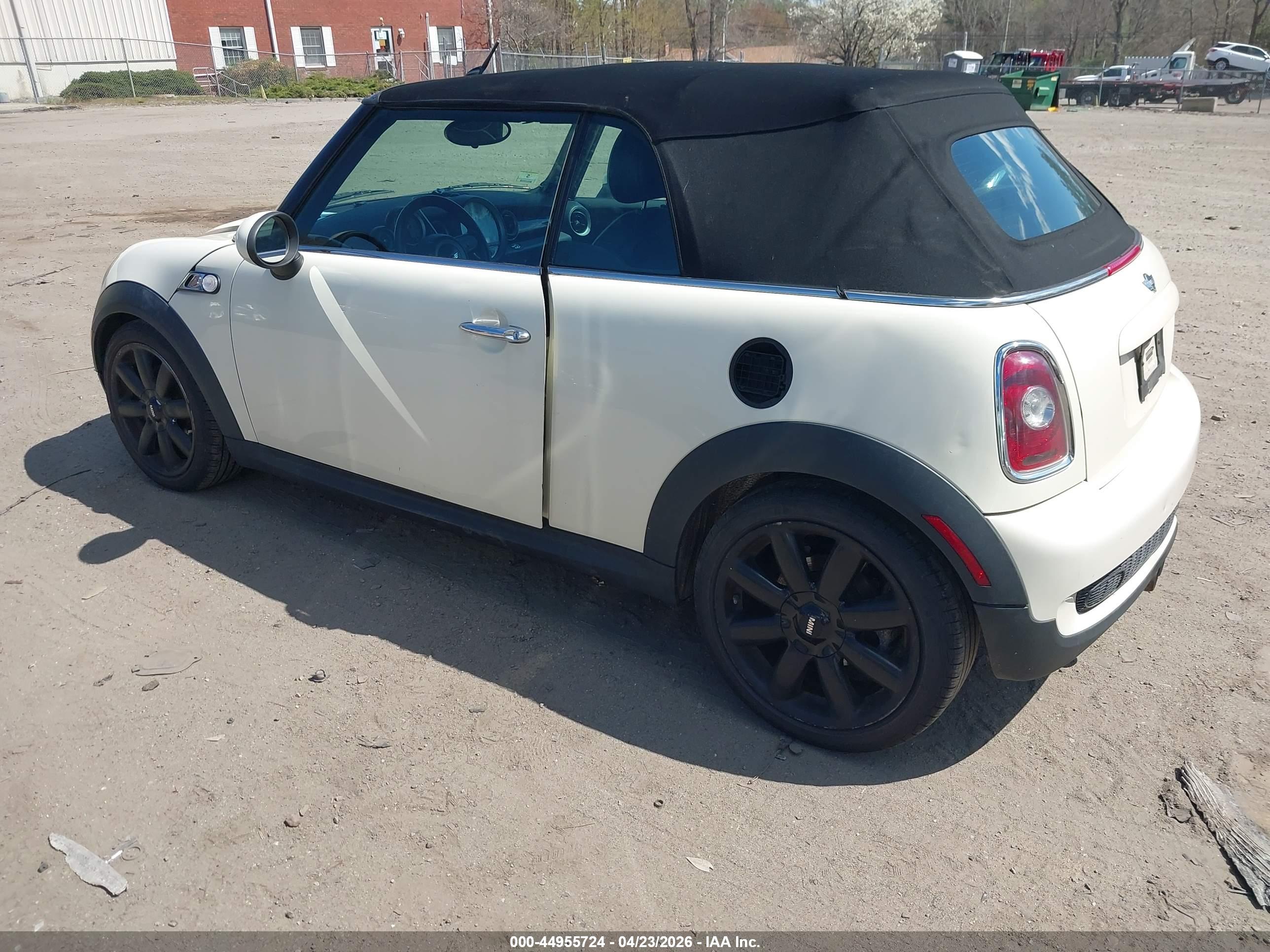MINI COOPER image 3