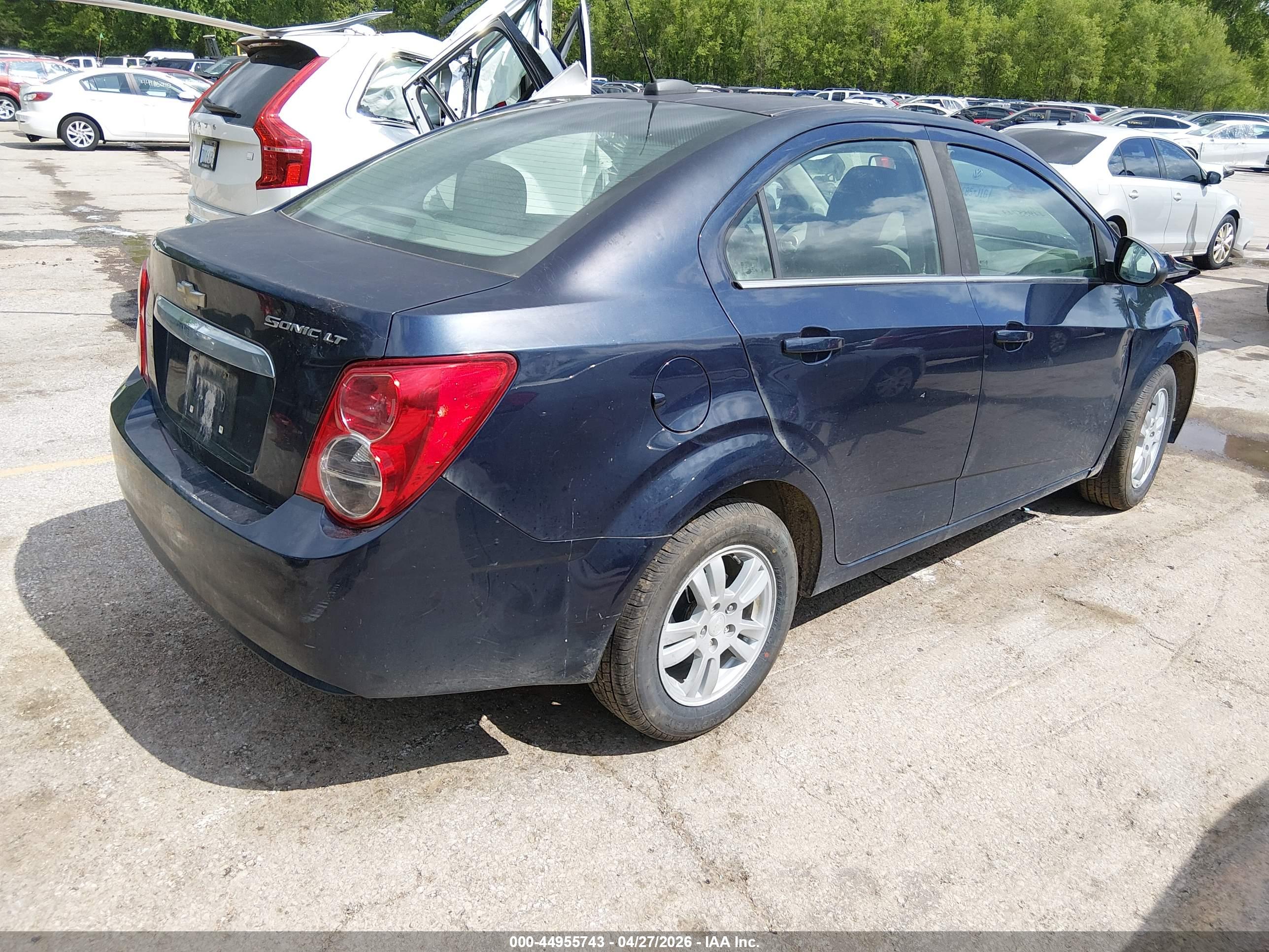 CHEVROLET SONIC image 4