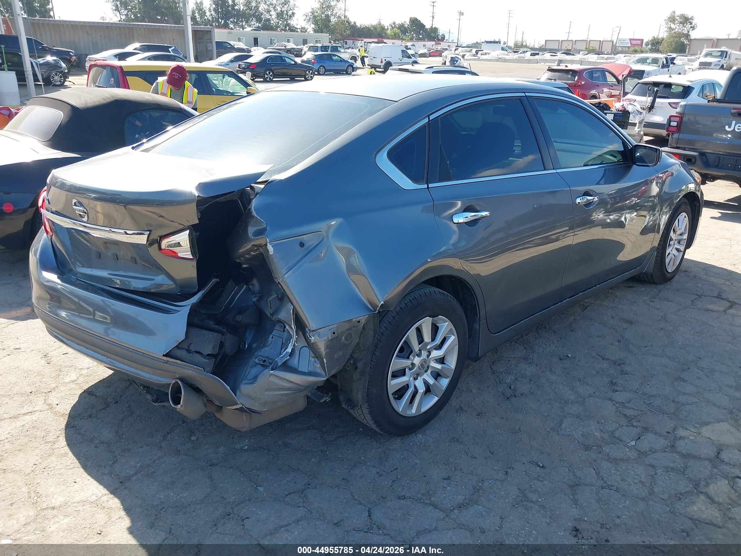 NISSAN ALTIMA image 4