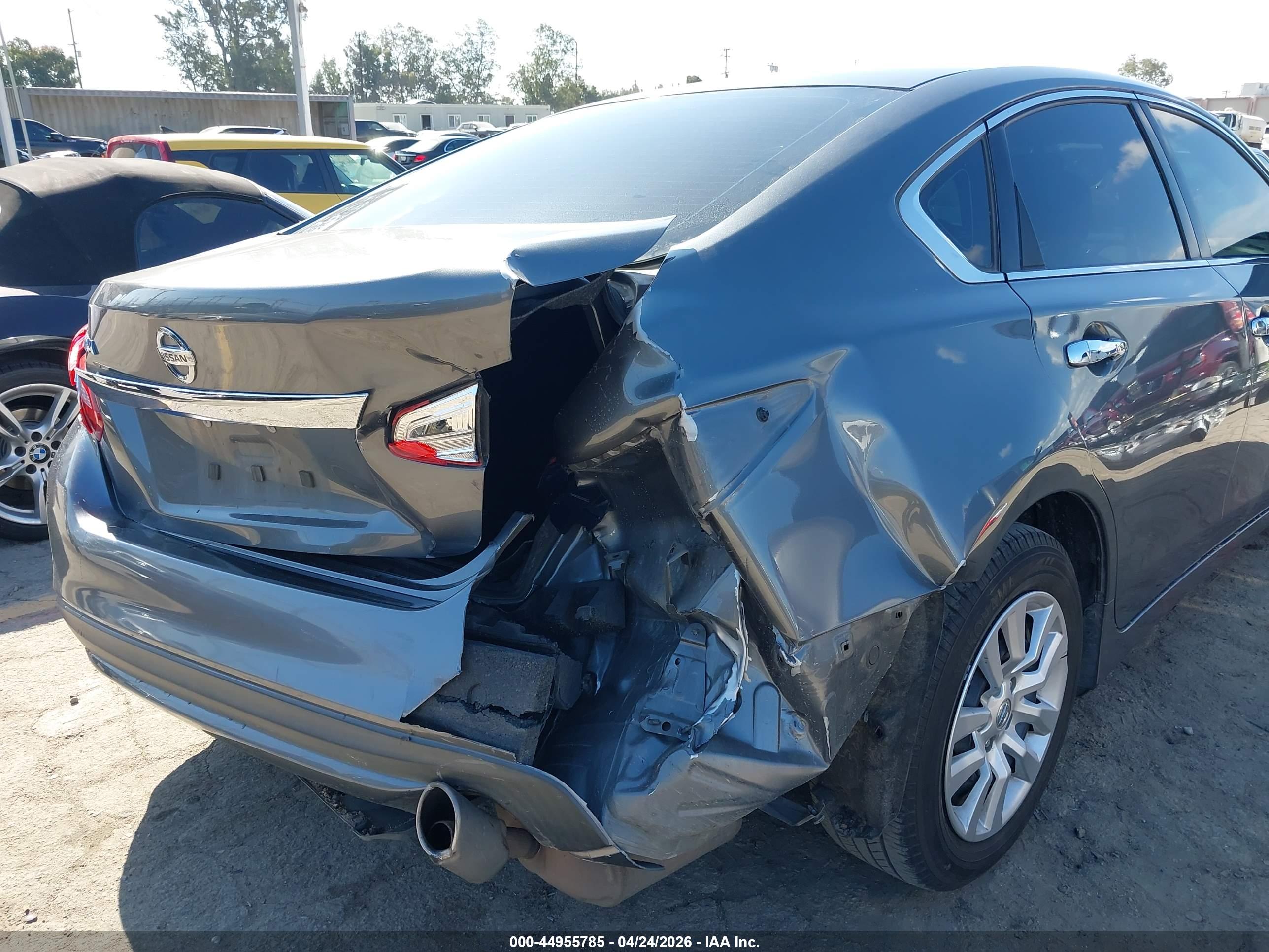 NISSAN ALTIMA image 6
