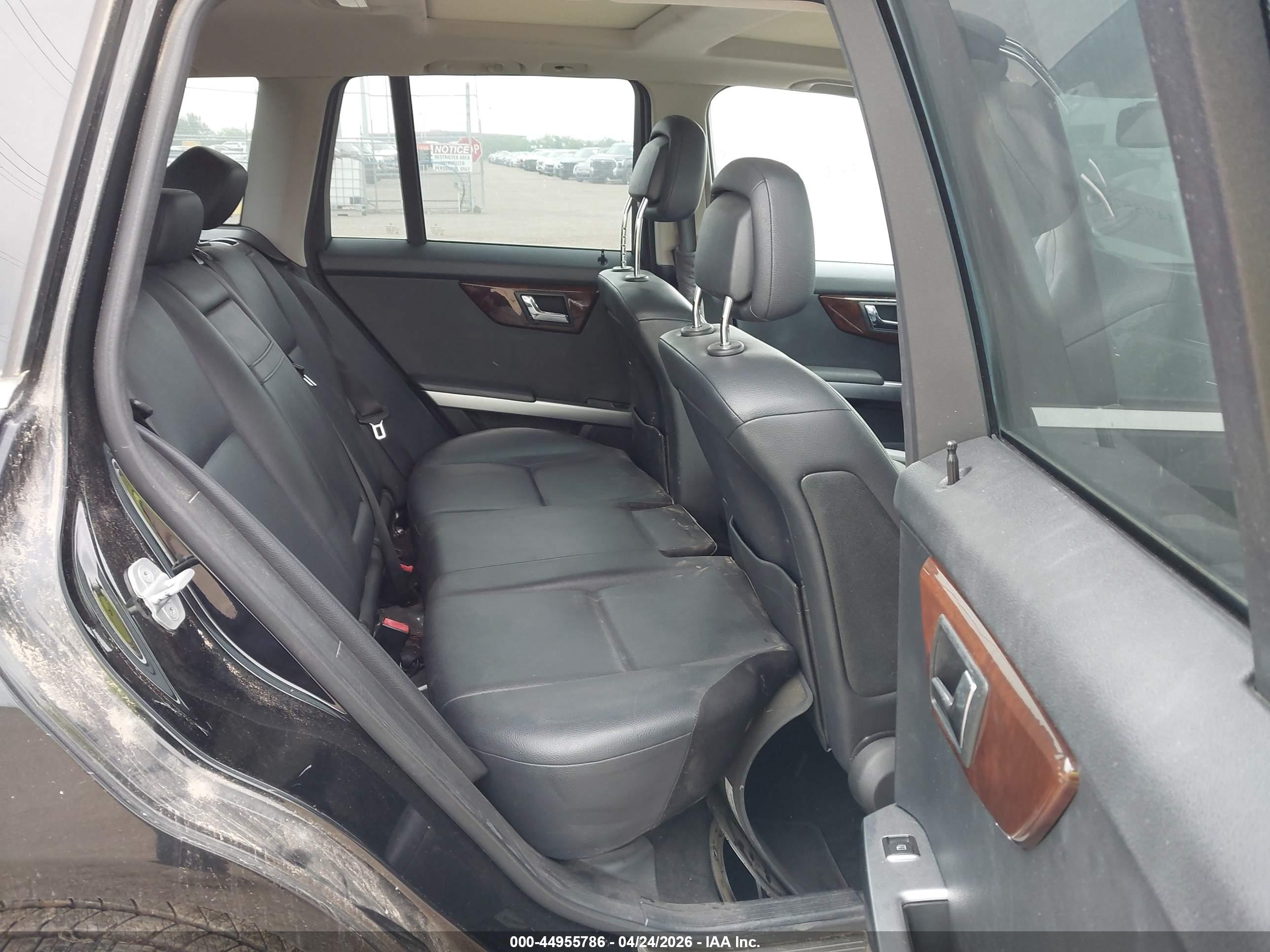 MERCEDES-BENZ GLK image 8