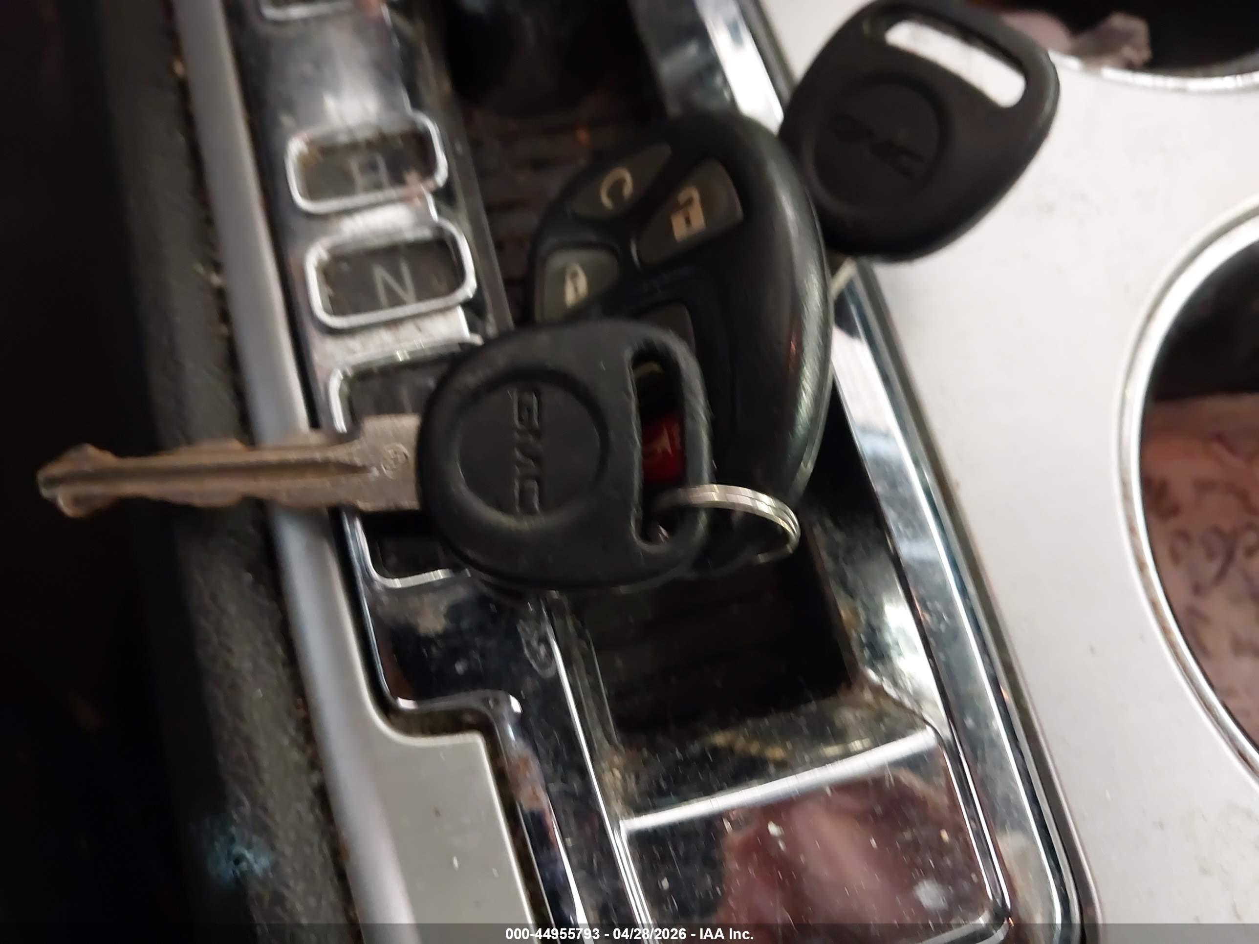 GMC ACADIA image 11