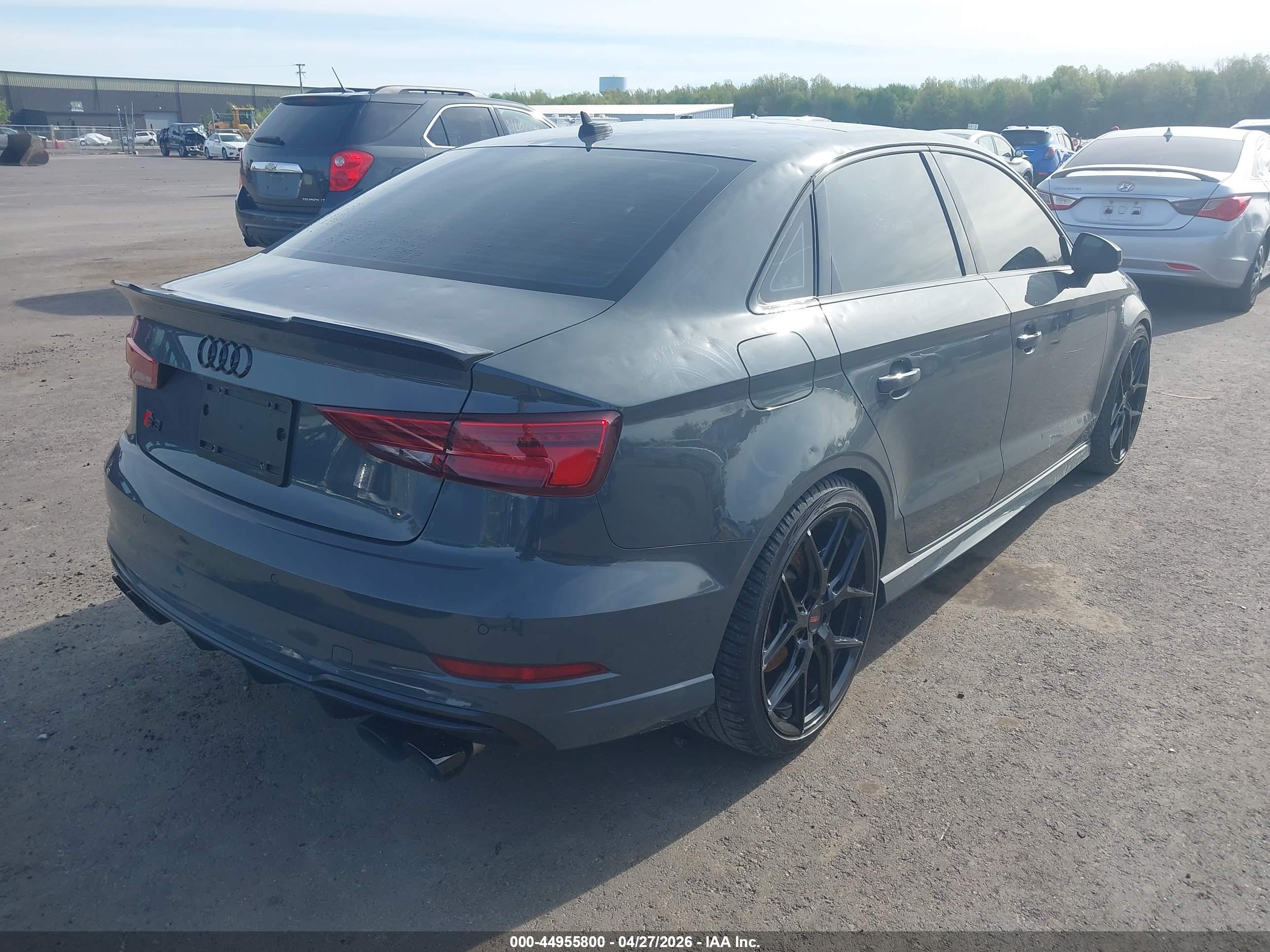 AUDI S3 image 4