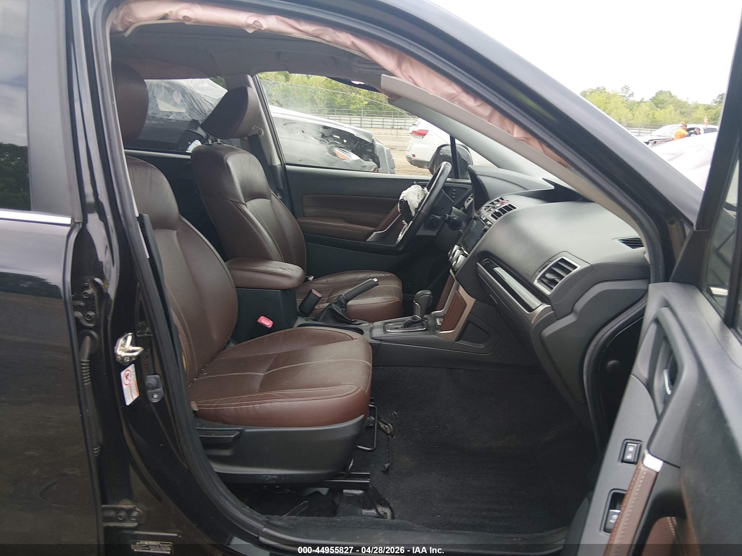 SUBARU FORESTER image 5