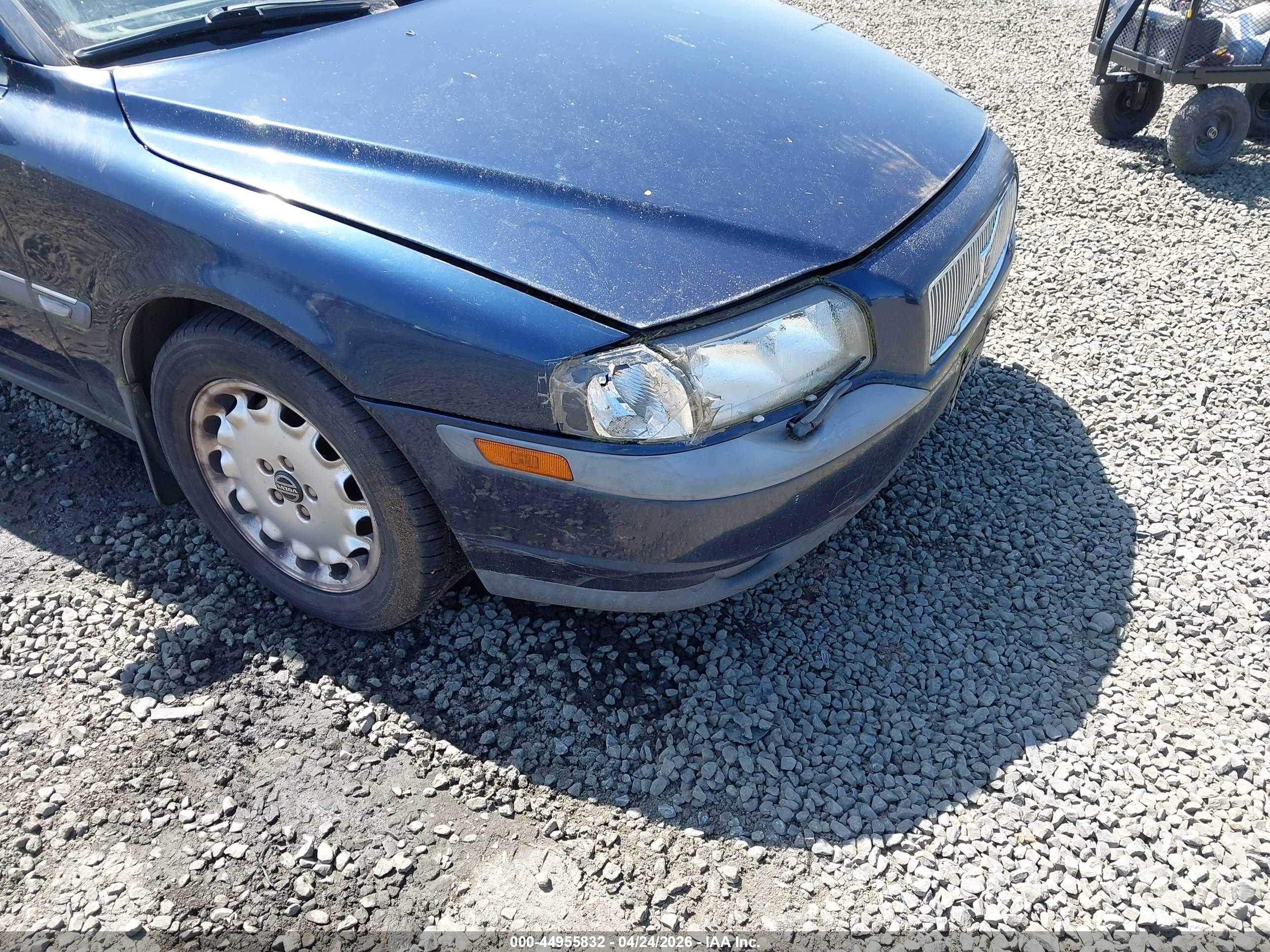 VOLVO S80 image 6