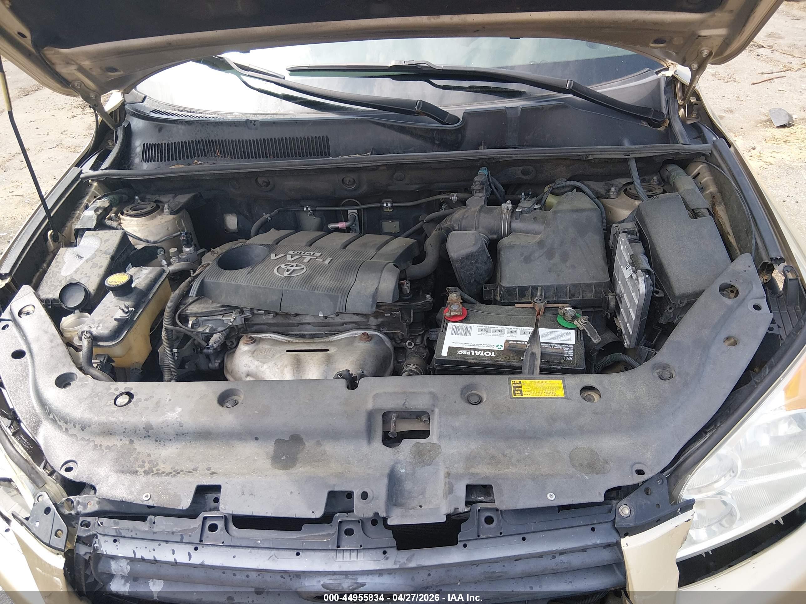 TOYOTA RAV4 image 10