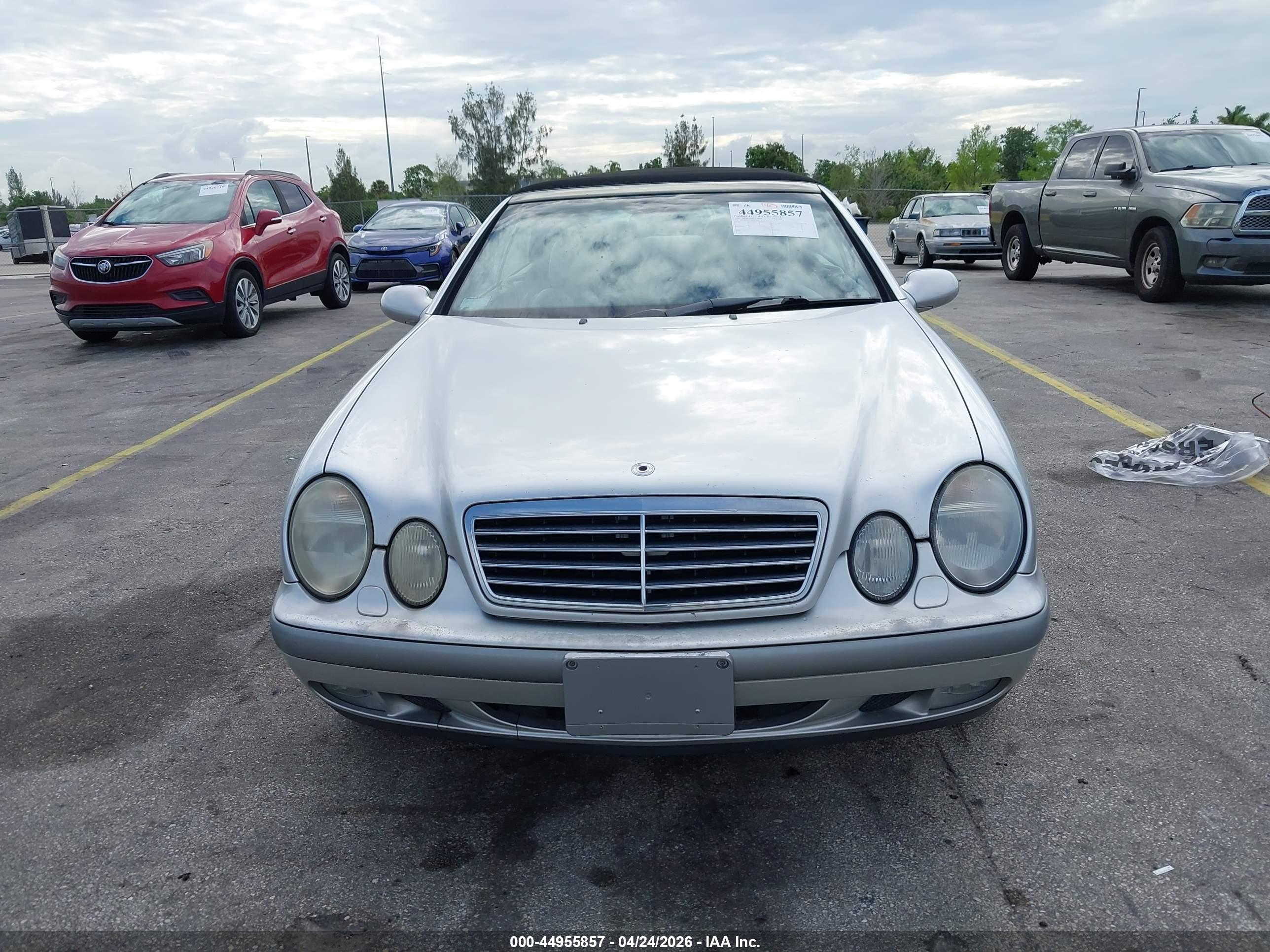 MERCEDES-BENZ CLK image 6