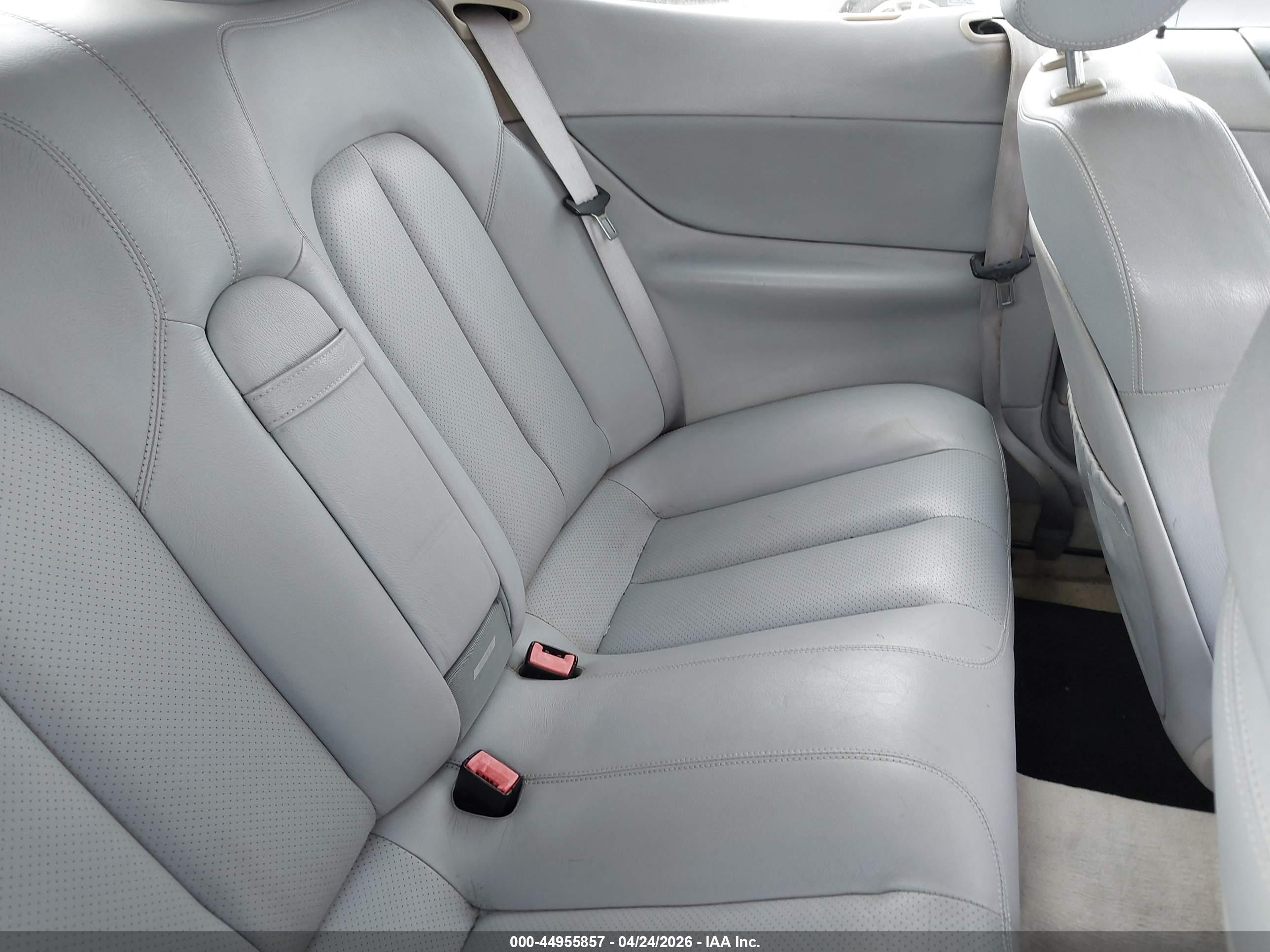 MERCEDES-BENZ CLK image 8