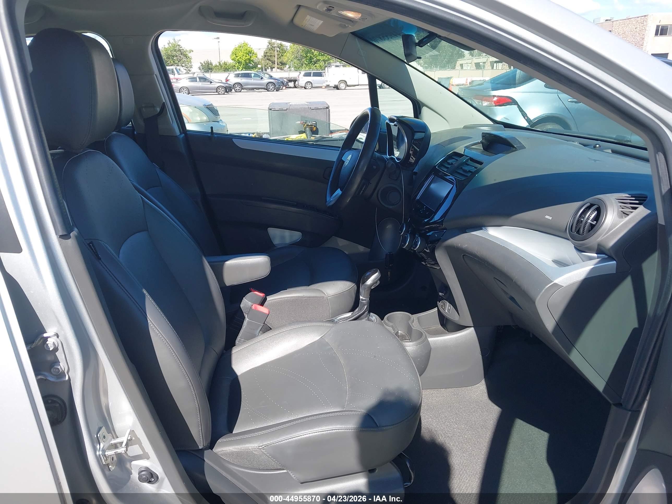 CHEVROLET SPARK image 5
