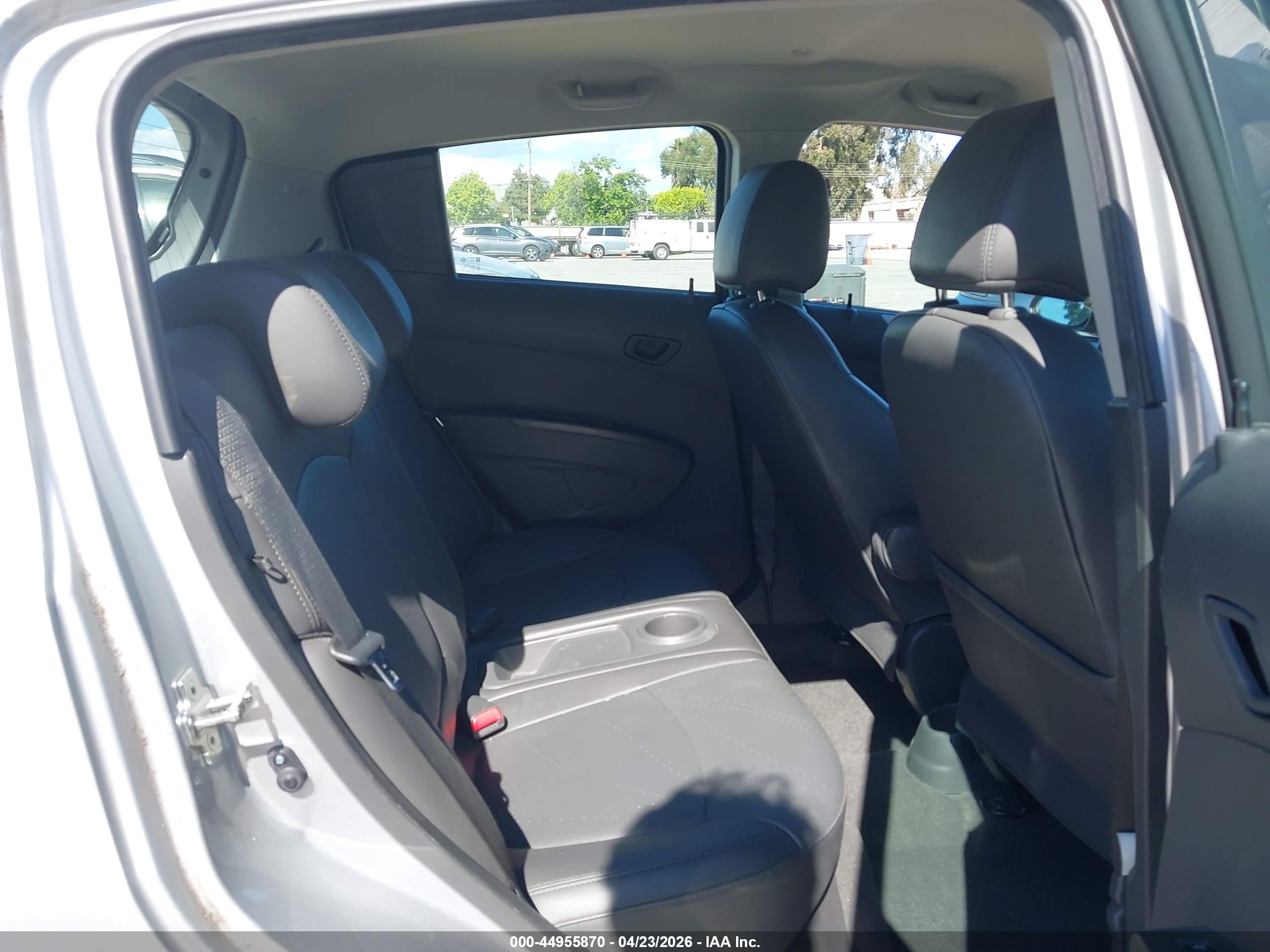 CHEVROLET SPARK image 8