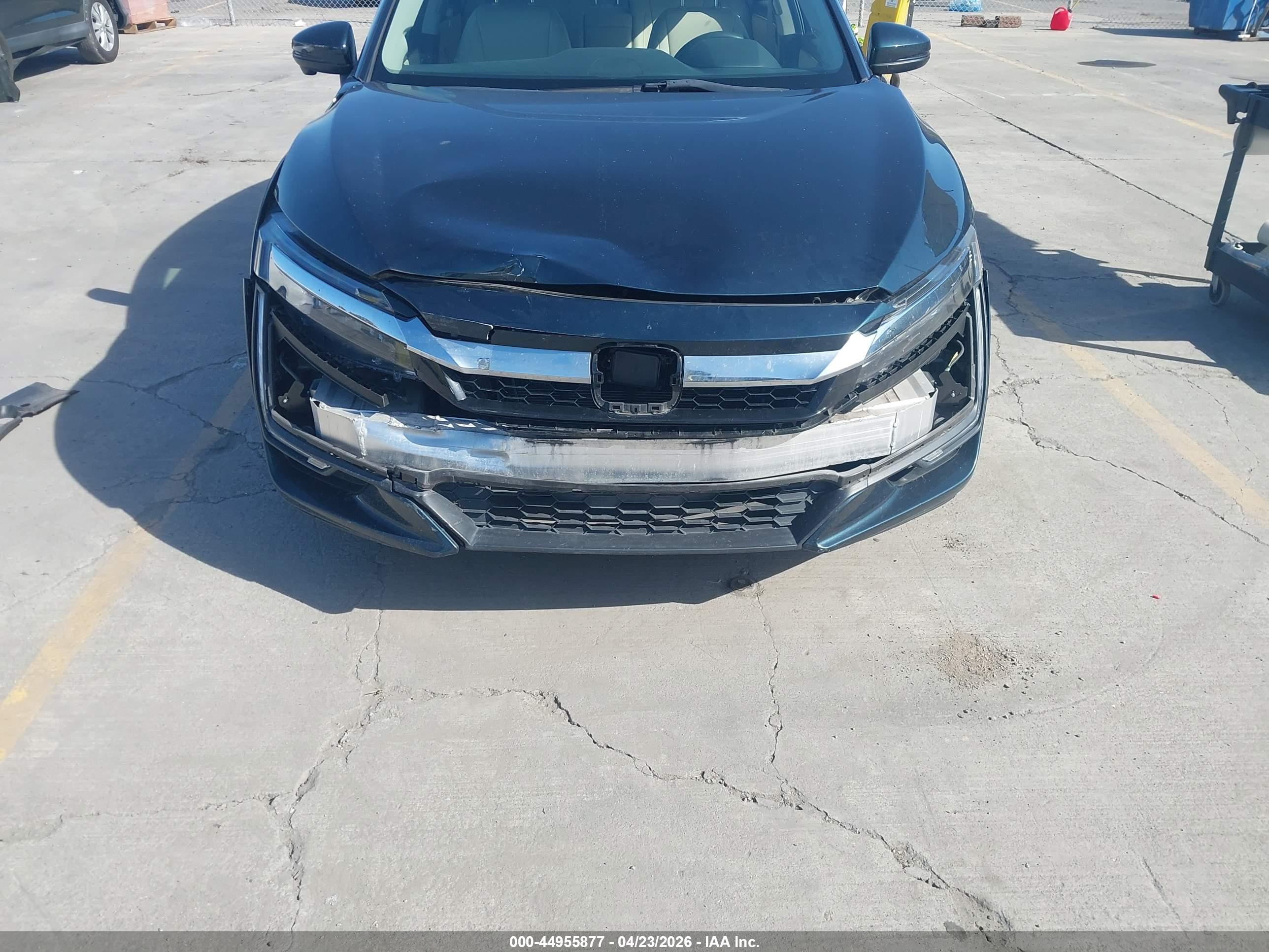 HONDA CLARITY image 6