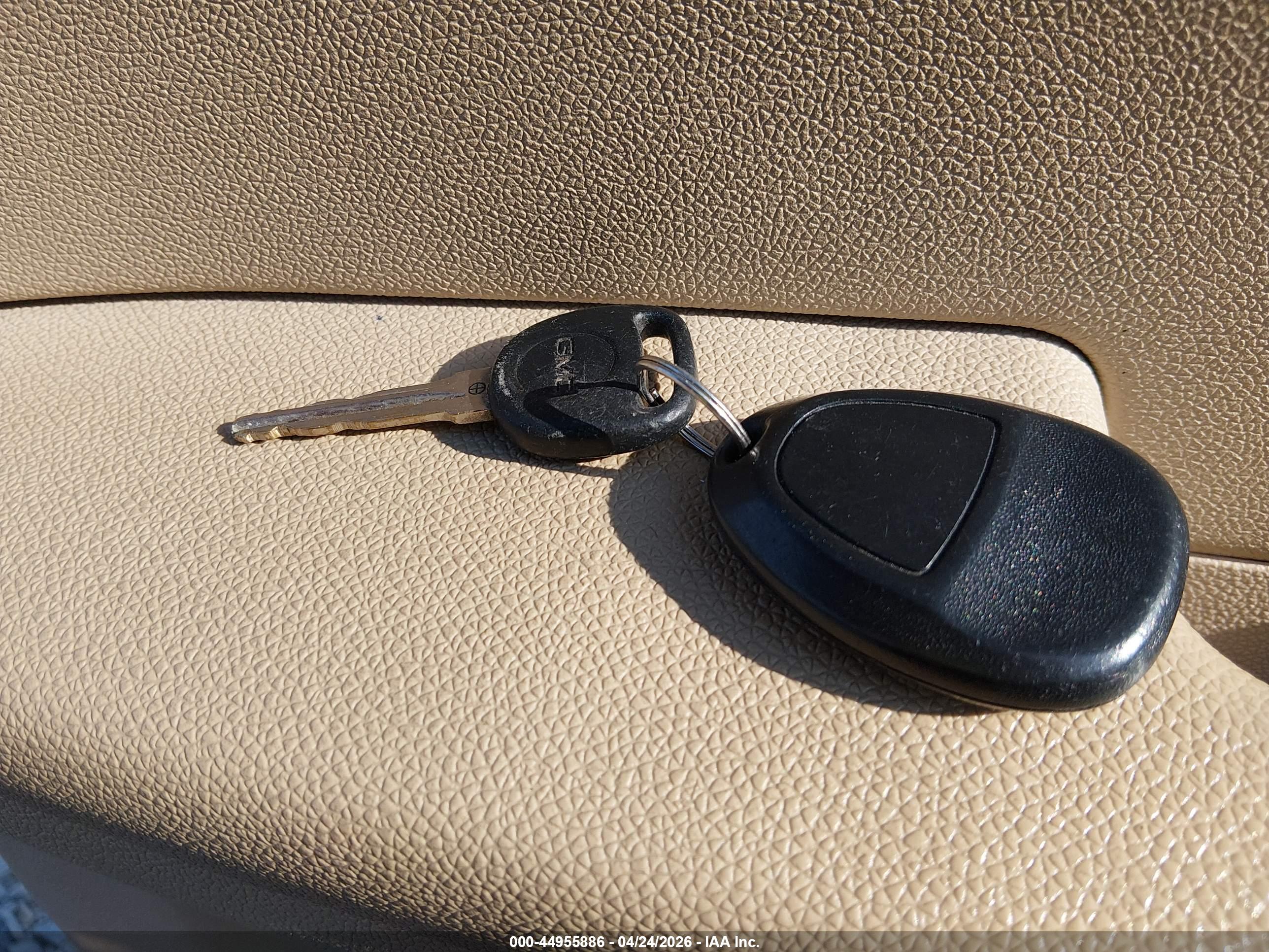 GMC YUKON image 11