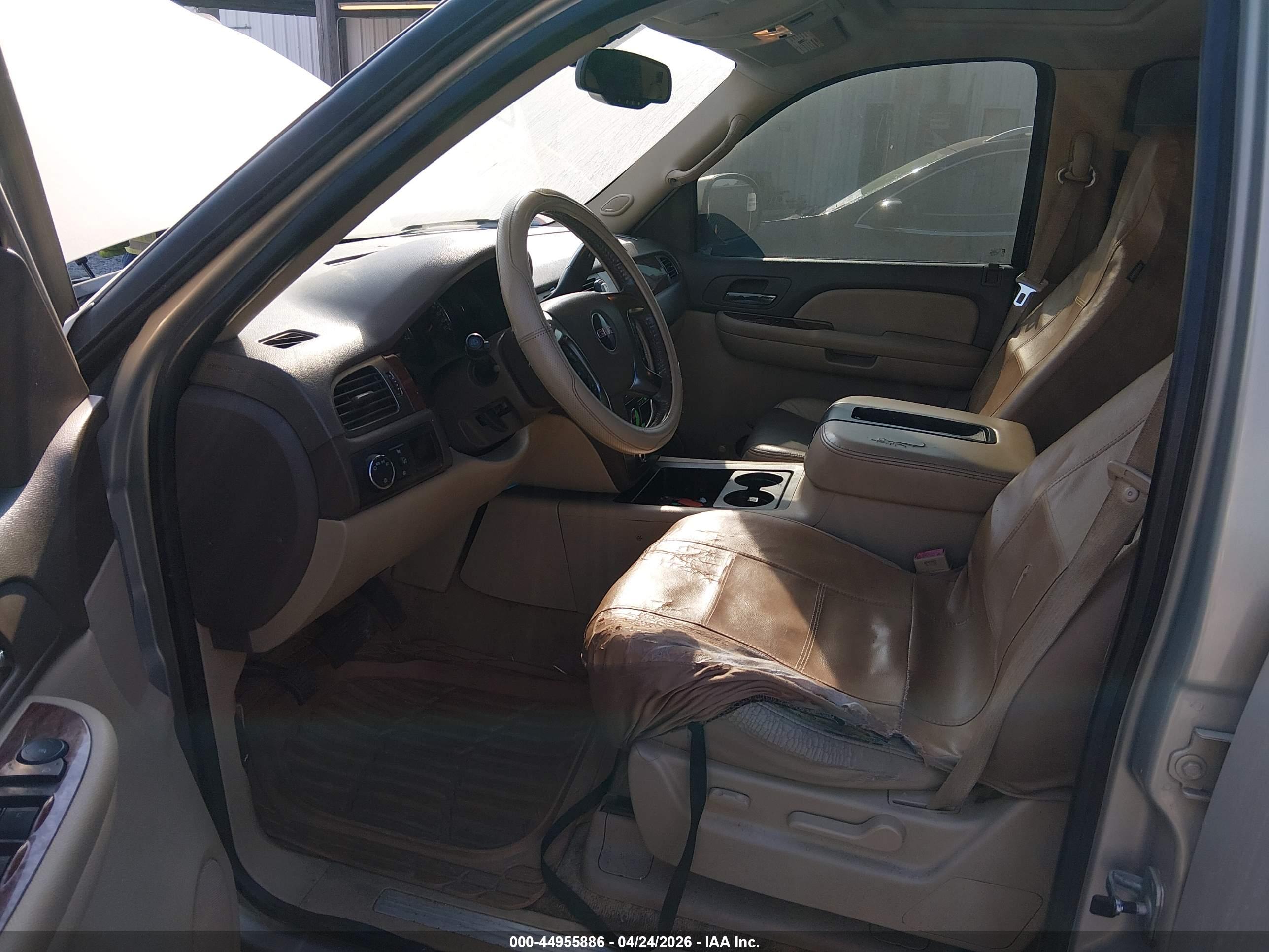 GMC YUKON image 5