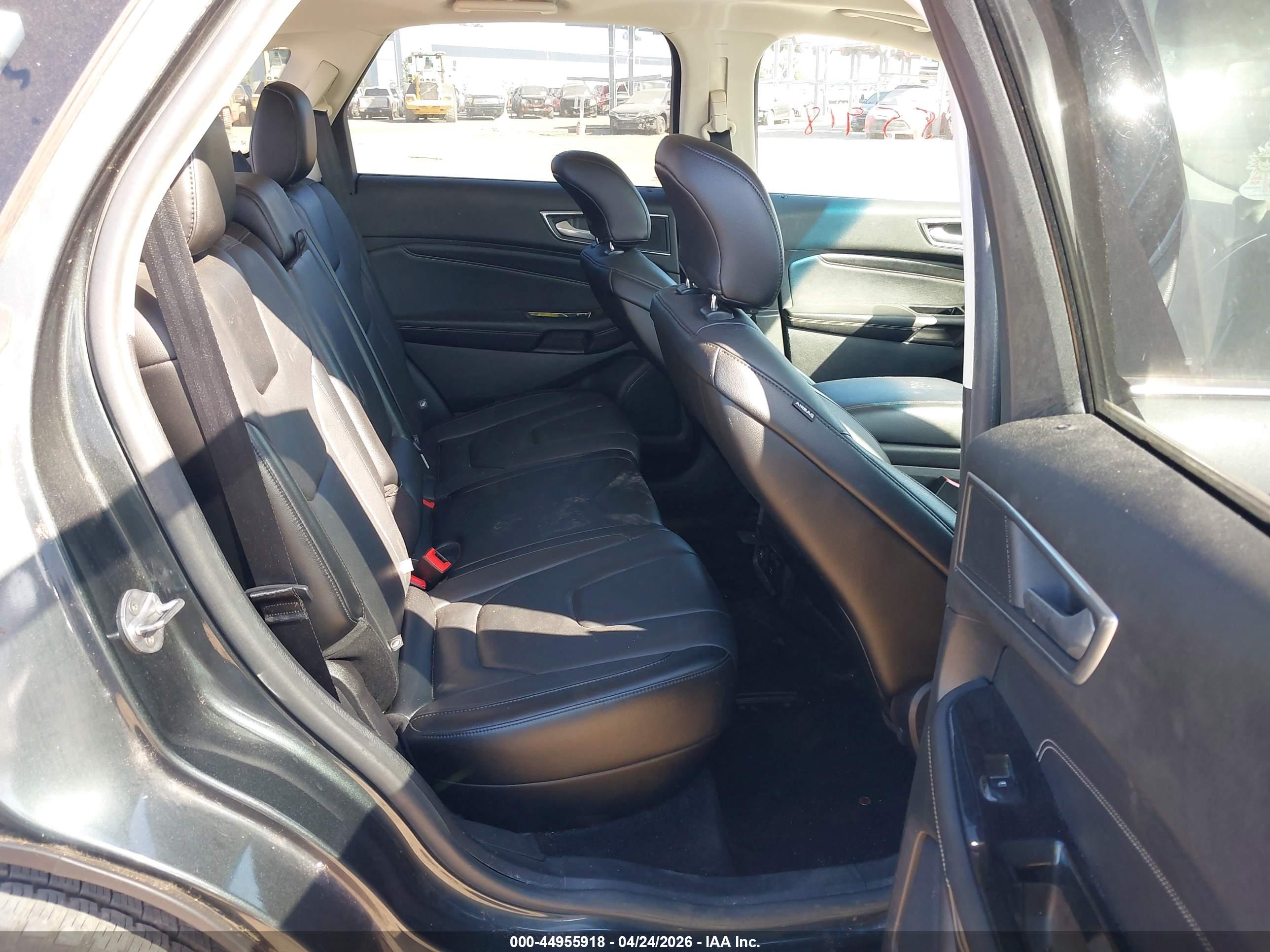 FORD EDGE image 8